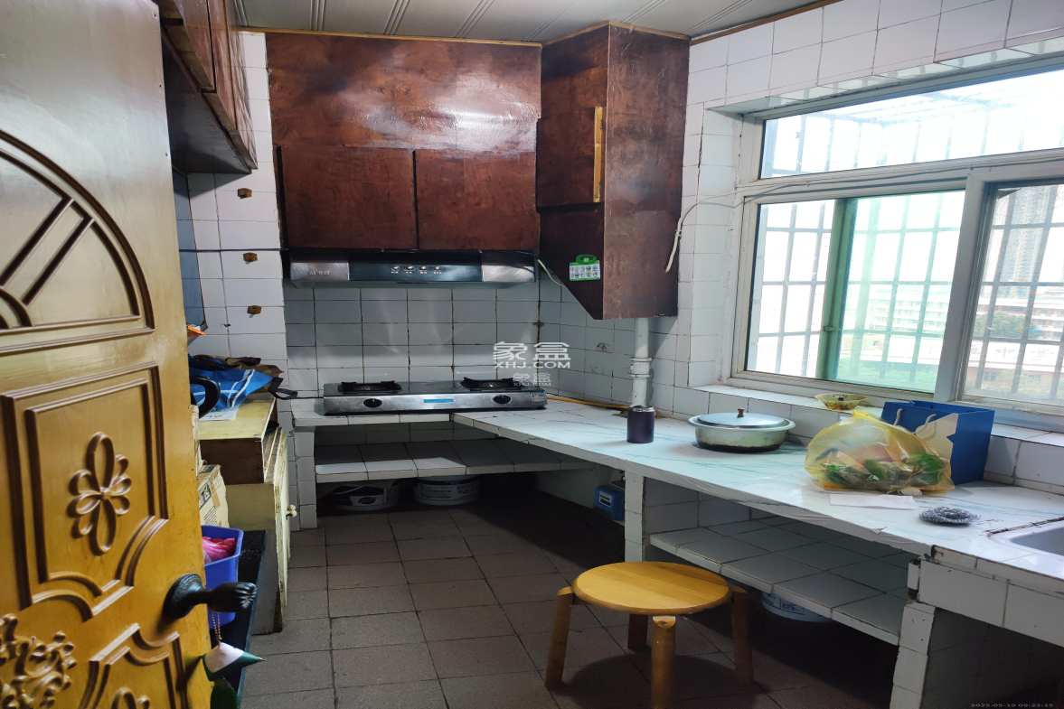 省粮食局宿舍北院 2室1厅1卫 1800.0元/月 省粮食局宿舍北院 2室1厅1卫 1800.0元/月室内图