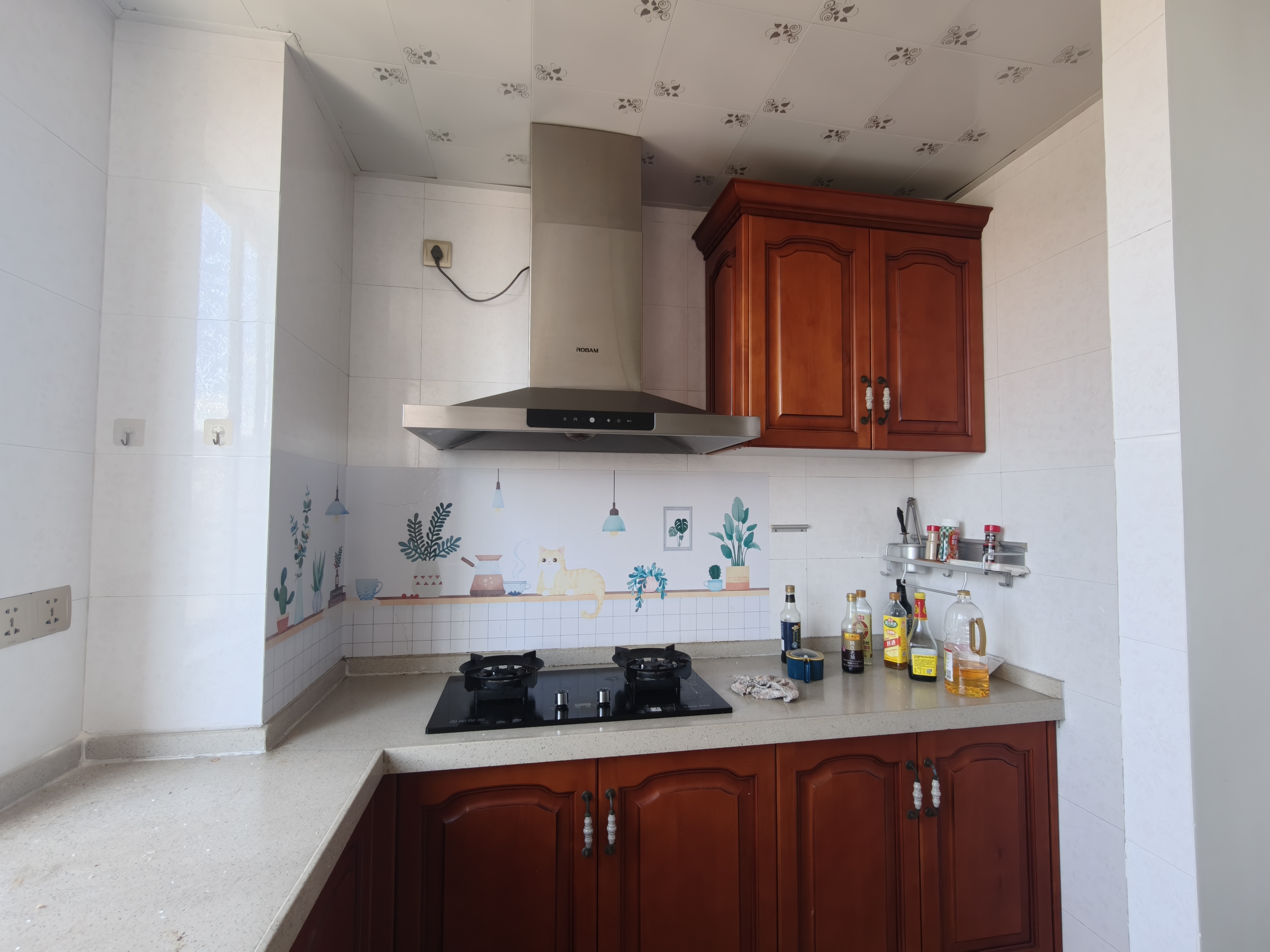 海岛阳光二期 3室2厅2卫 2500.0元/月 海岛阳光二期 3室2厅2卫 2500.0元/月室内图