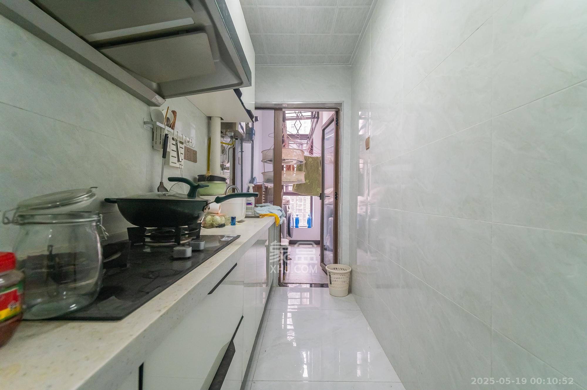 湖湾世景  1室1厅1卫    39.78万 湖湾世景  1室1厅1卫    39.78万厨房