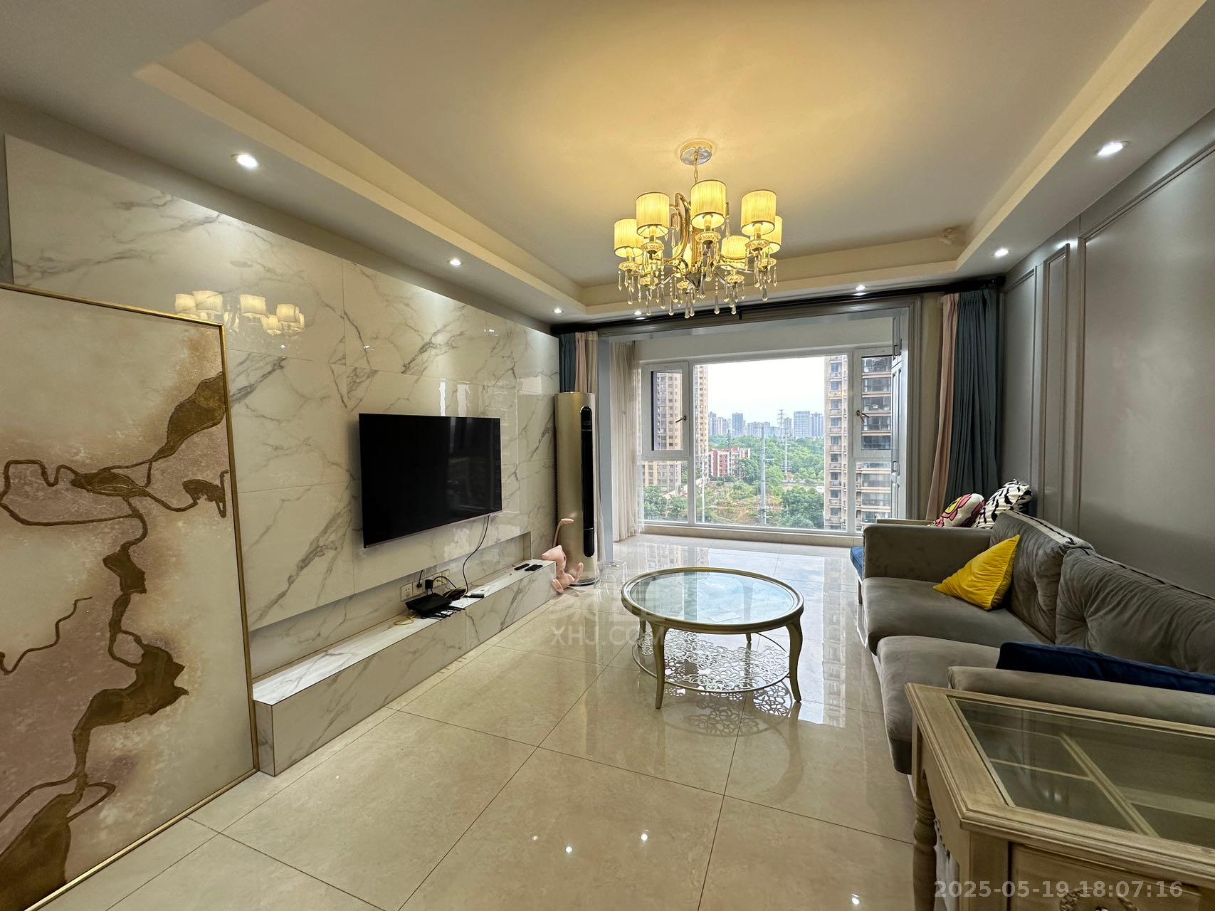 恒大华府 3室2厅2卫 3200.0元/月 恒大华府 3室2厅2卫 3200.0元/月室内图