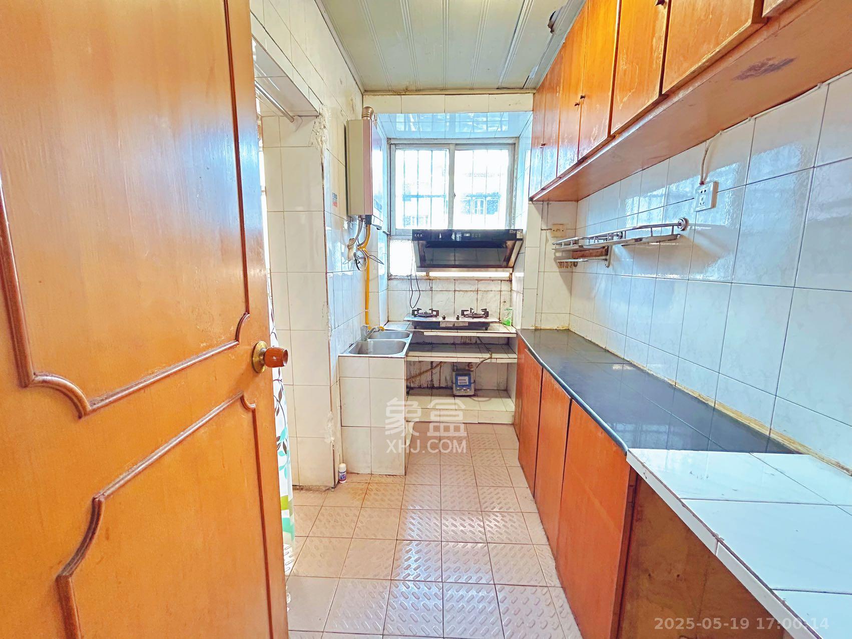 陈家湖小区 3室1厅1卫 1980.0元/月 陈家湖小区 3室1厅1卫 1980.0元/月室内图