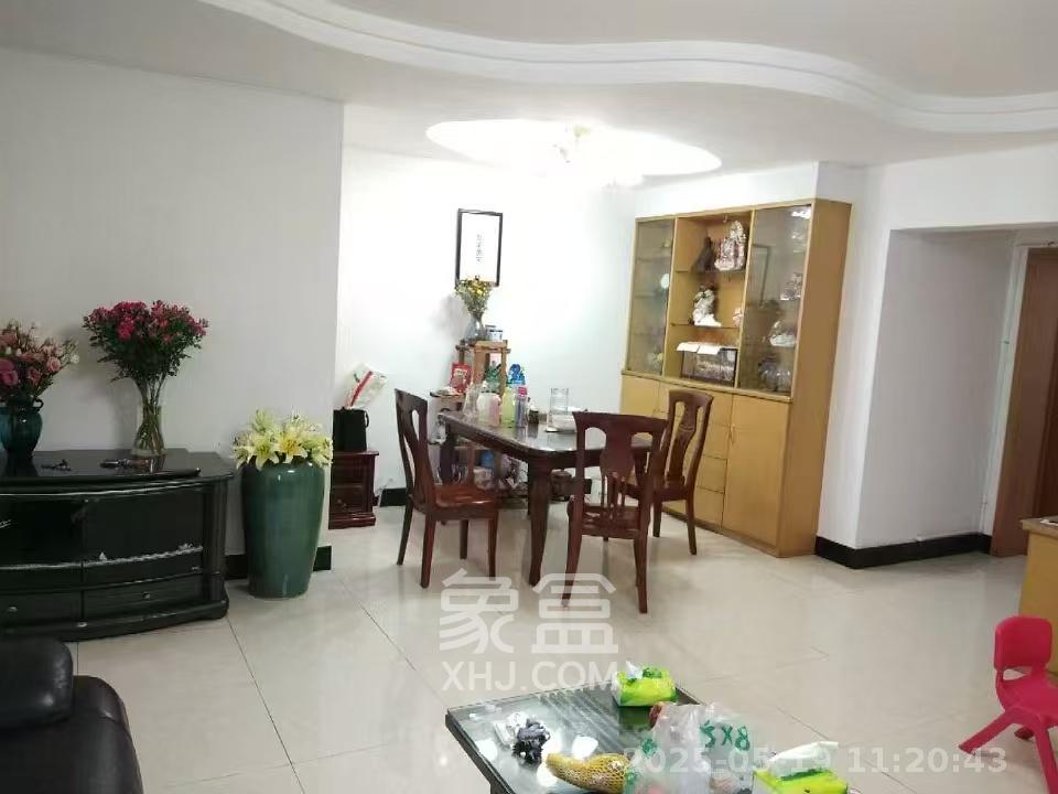 学院新村  3室2厅2卫   4600.00元/月室内图