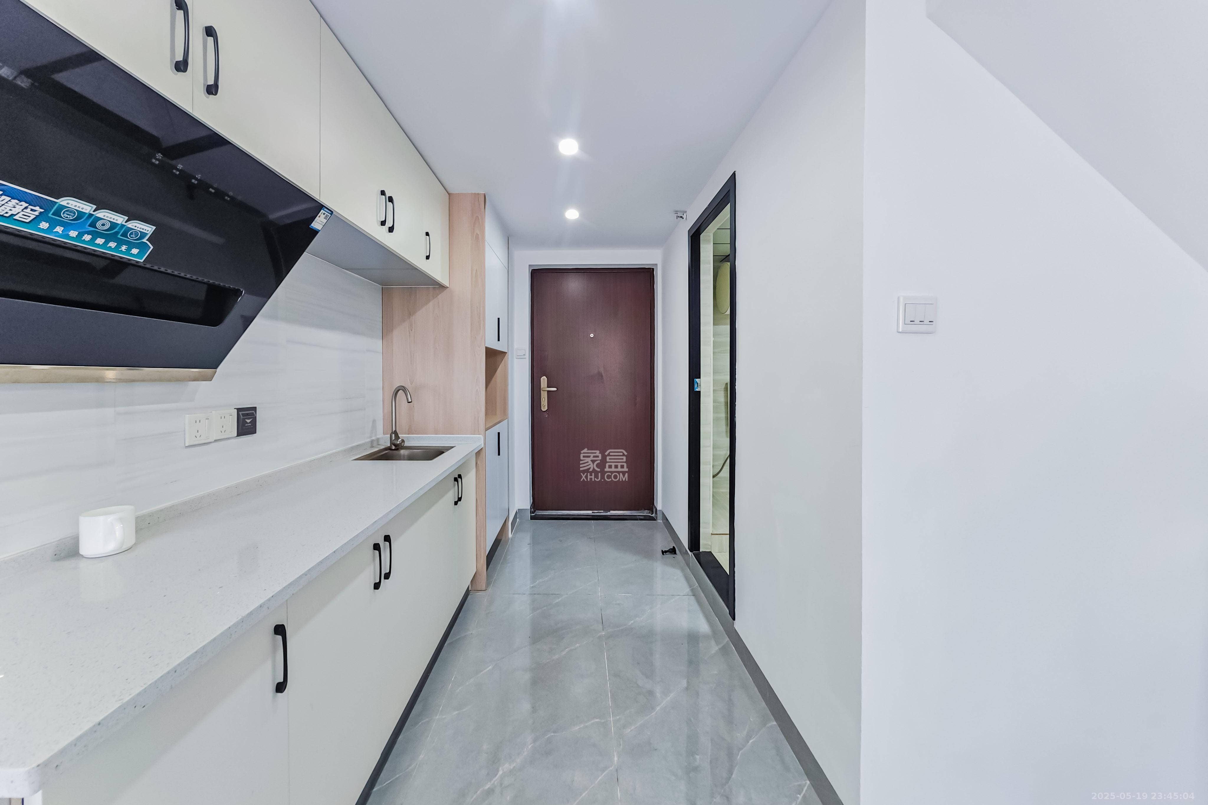 佳兆业云顶都汇 2室2厅1卫 36.0万 佳兆业云顶都汇 2室2厅1卫 36.0万厨房