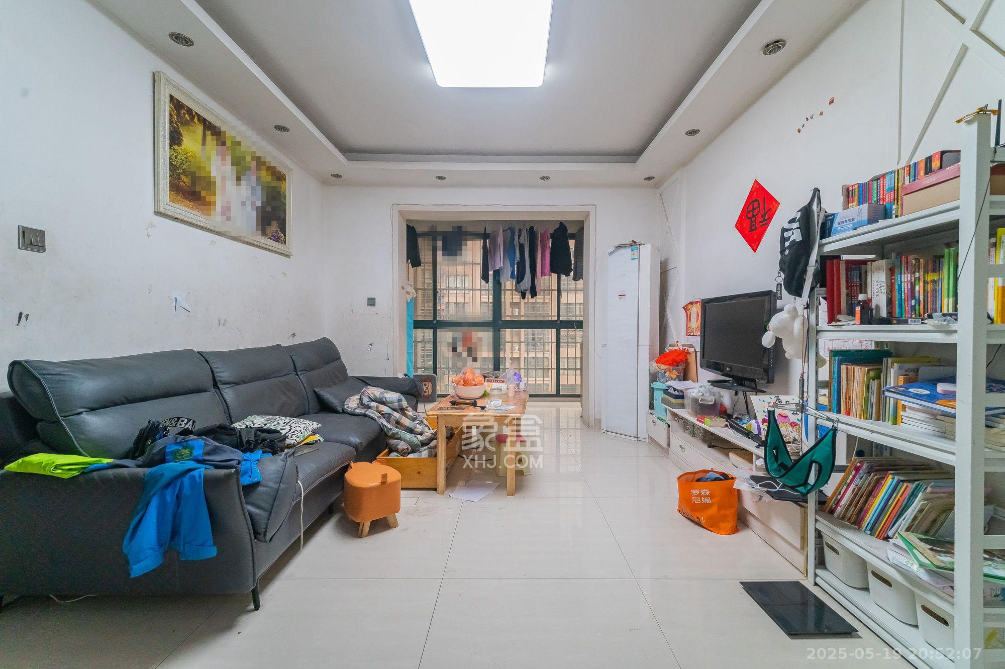 筑梦佳园 4室2厅2卫 2200.0元/月 筑梦佳园 4室2厅2卫 2200.0元/月室内图