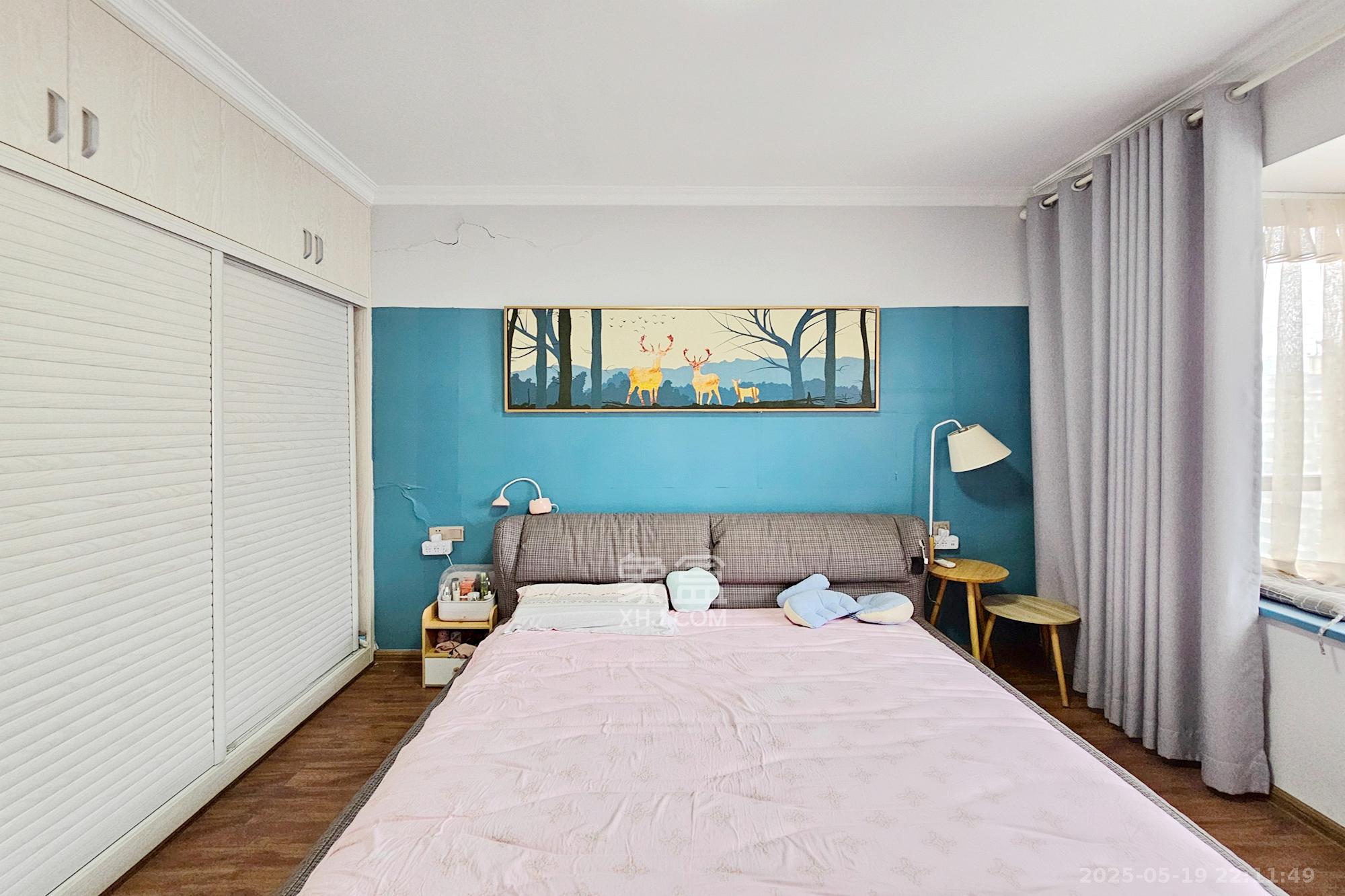 三江花中城  4室2厅2卫    89.9万卧室