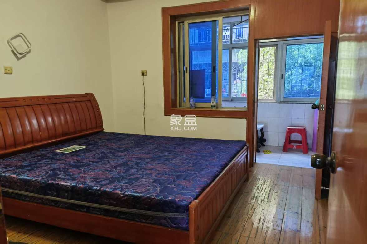 解放西路散盘 2室2厅1卫 700.0元/月 解放西路散盘 2室2厅1卫 700.0元/月室内图