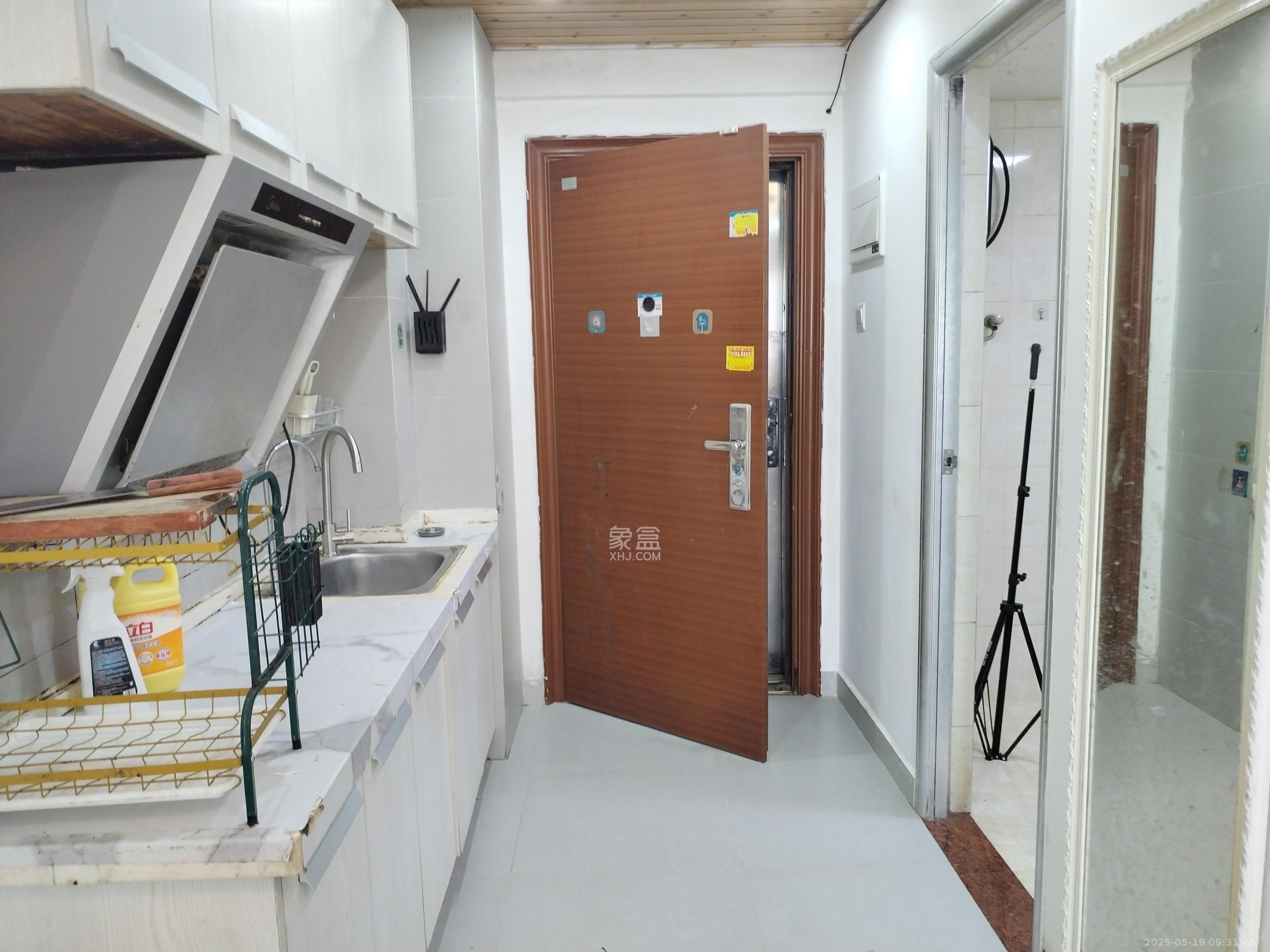 万博汇  1室1厅1卫   1500.00元/月室内图