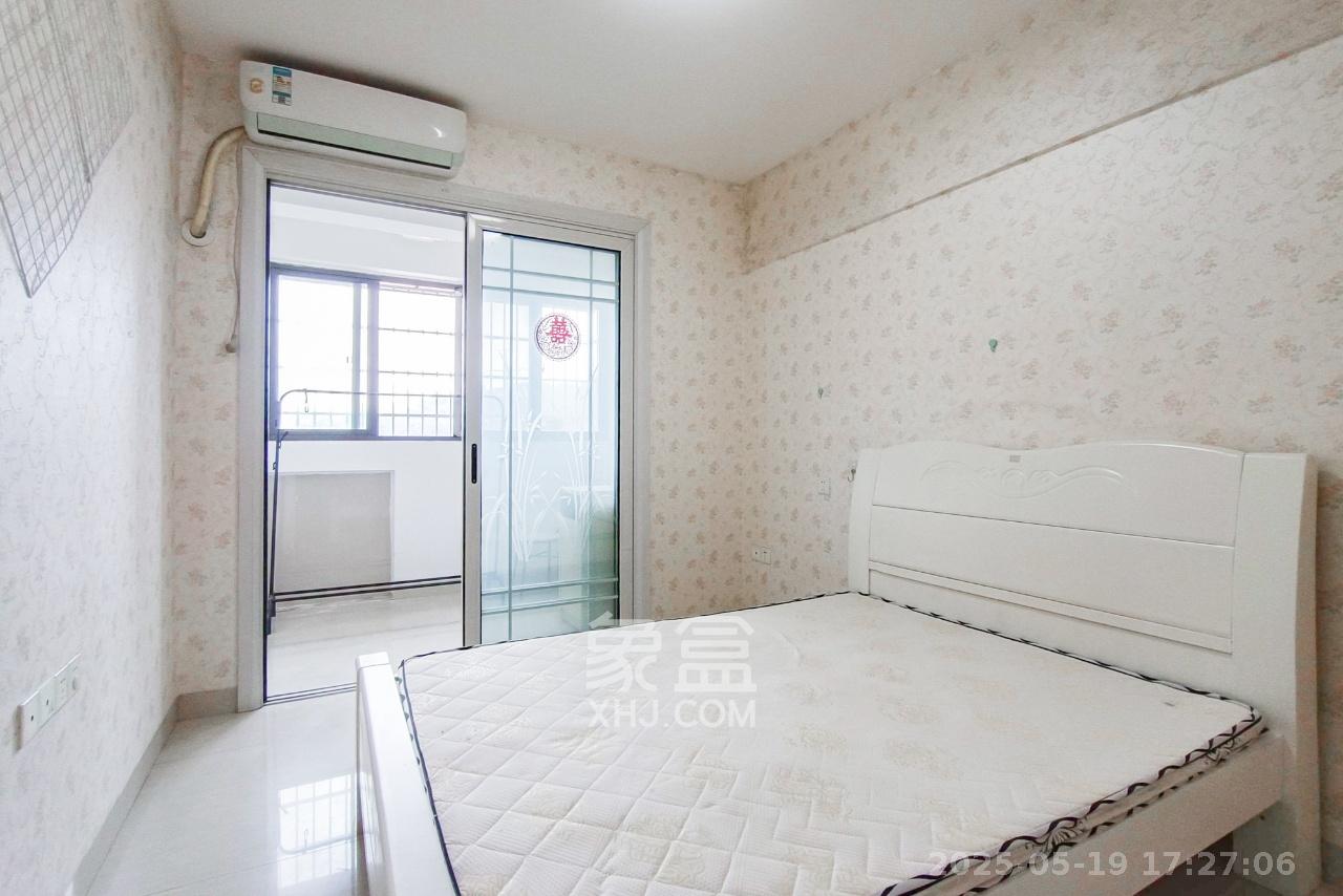 阳光晶城  2室2厅2卫   1900.00元/月室内图