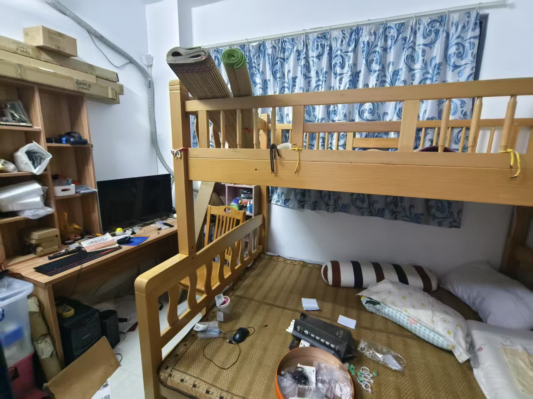 水晶城 3室2厅2卫 2800.0元/月 水晶城 3室2厅2卫 2800.0元/月室内图