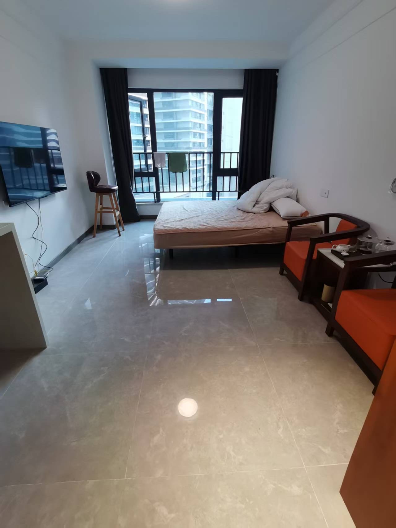 龙湖光年  1室0厅1卫    1700.0元/月室内图