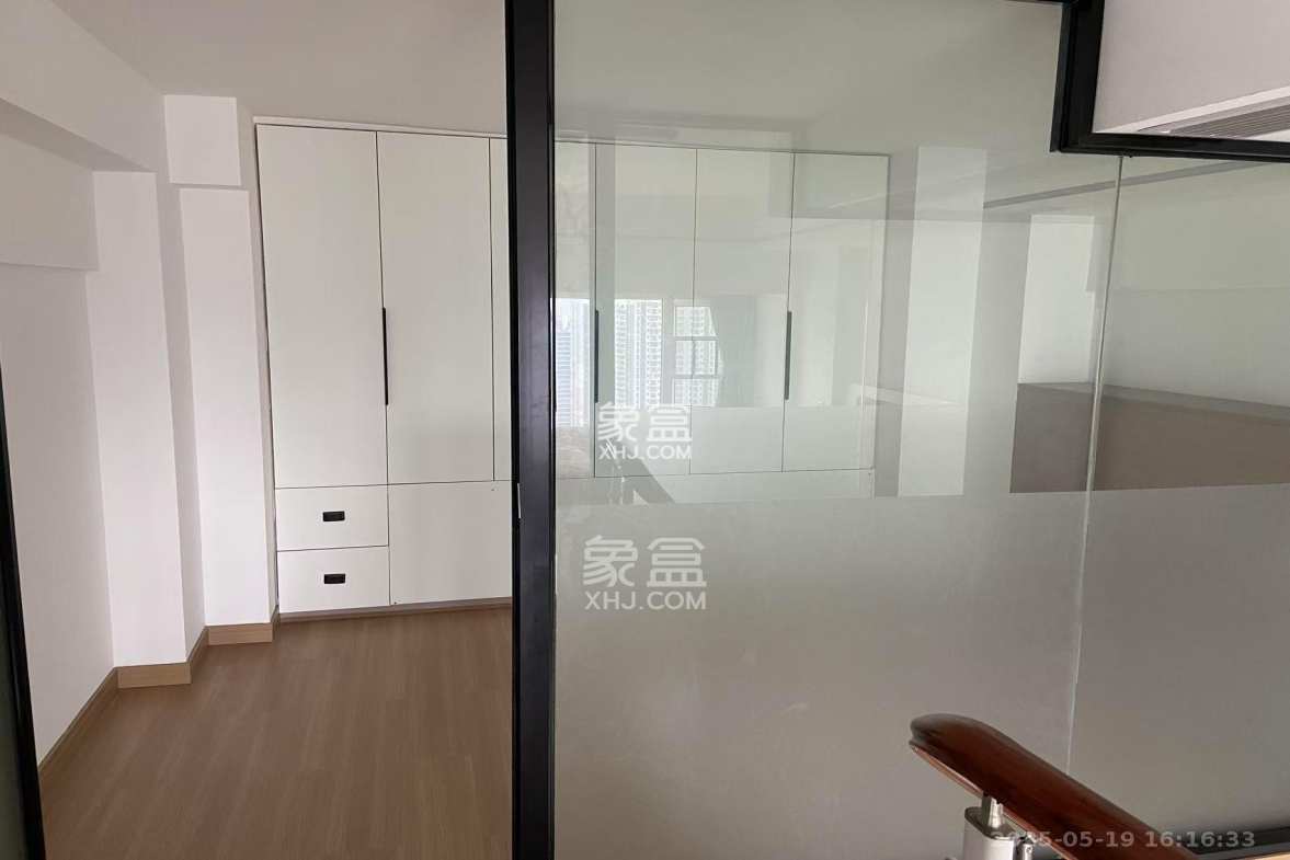 芙蓉万国城MOMA(卓越汇富苑) 2室1厅1卫 2800.0元/月 芙蓉万国城MOMA(卓越汇富苑) 2室1厅1卫 2800.0元/月室内图