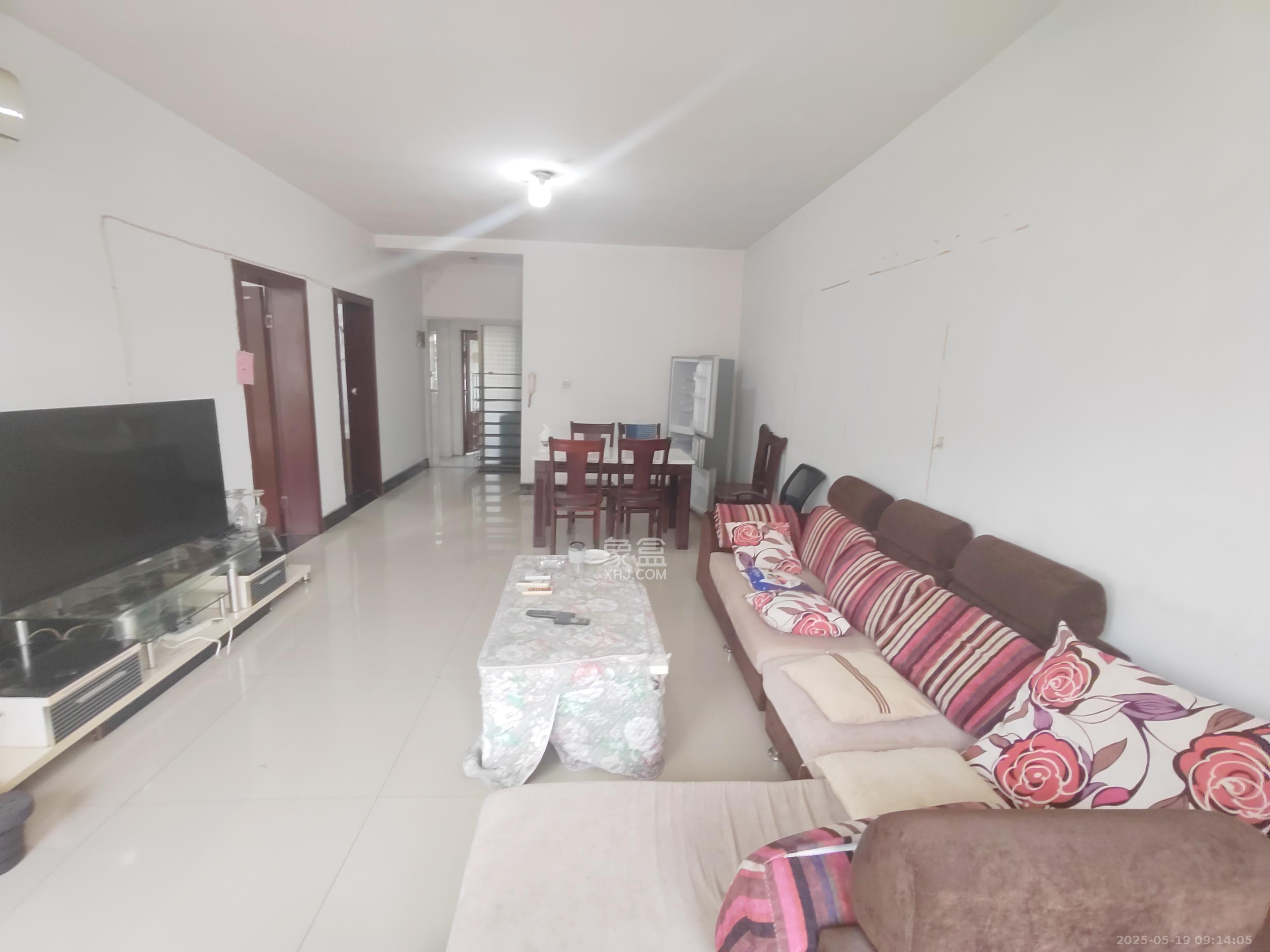 黄鹤小区4片 2室1厅1卫 1600.0元/月 黄鹤小区4片 2室1厅1卫 1600.0元/月室内图