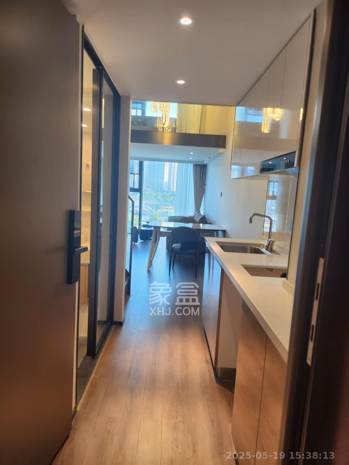 达美寰宇中心 2室1厅1卫 2700.0元/月 达美寰宇中心 2室1厅1卫 2700.0元/月室内图