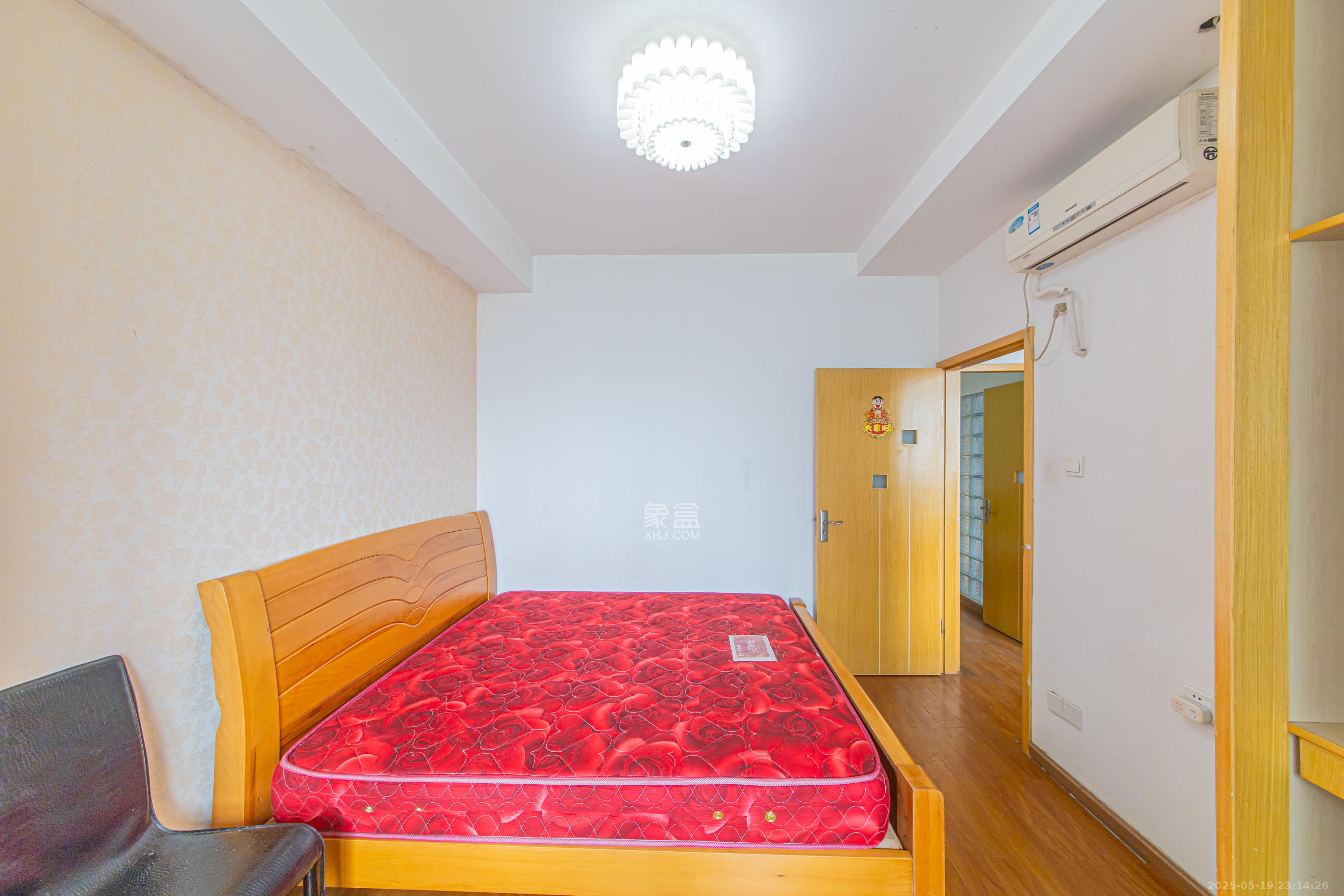 生活艺术城 2室2厅1卫 56.0万 生活艺术城 2室2厅1卫 56.0万卧室