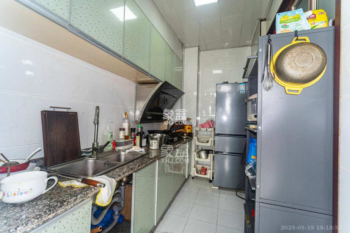 银盘鑫城 2室2厅1卫 49.80万 银盘鑫城 2室2厅1卫 49.80万厨房