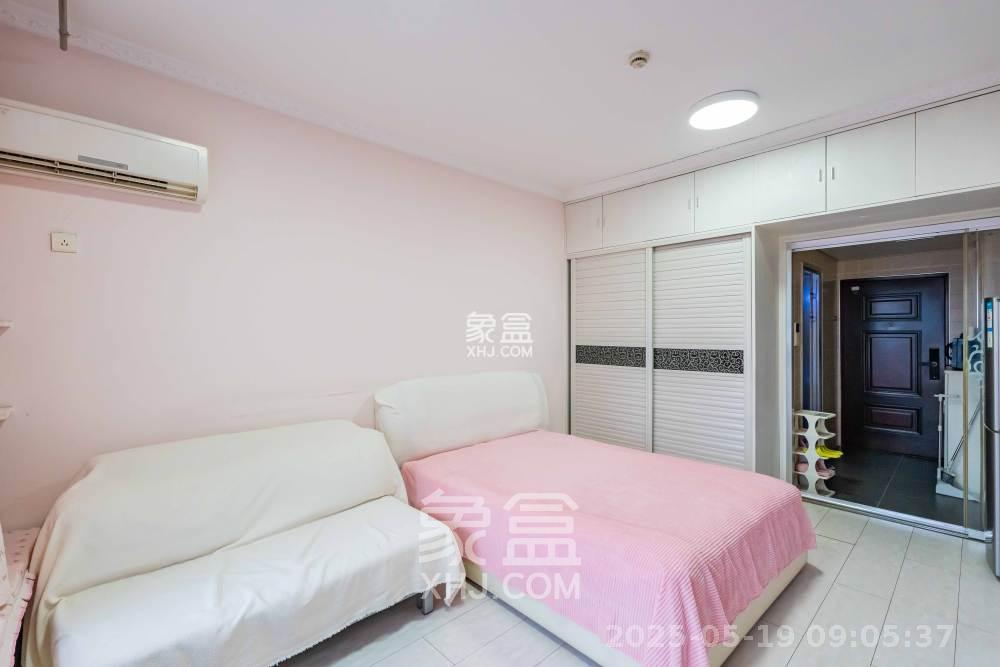 东宸19公馆  1室1厅1卫   1900.00元/月室内图