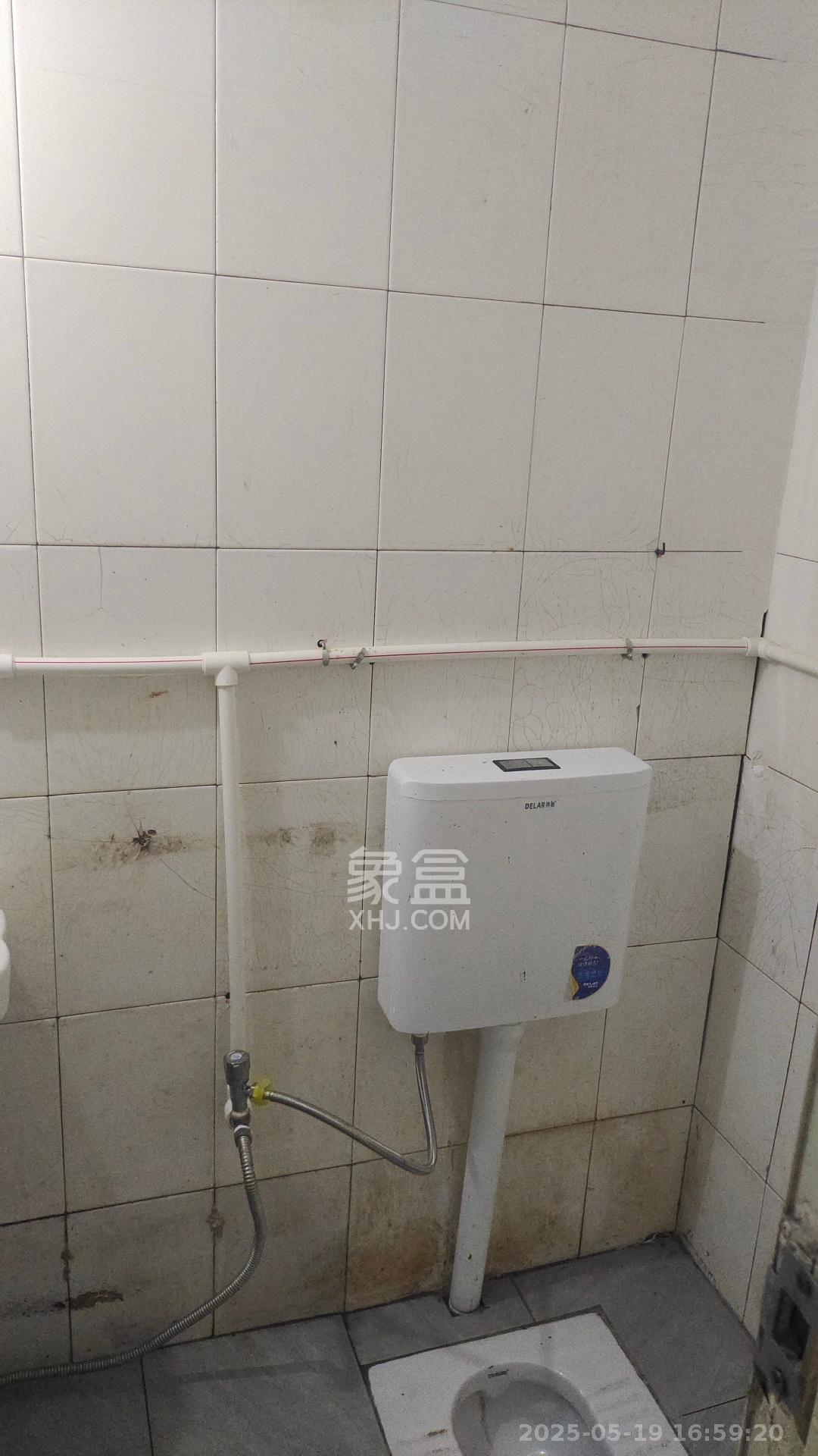 恩瑞麓山名园(龙王港小区) 1室0厅1卫 800.0元/月 恩瑞麓山名园(龙王港小区) 1室0厅1卫 800.0元/月室内图