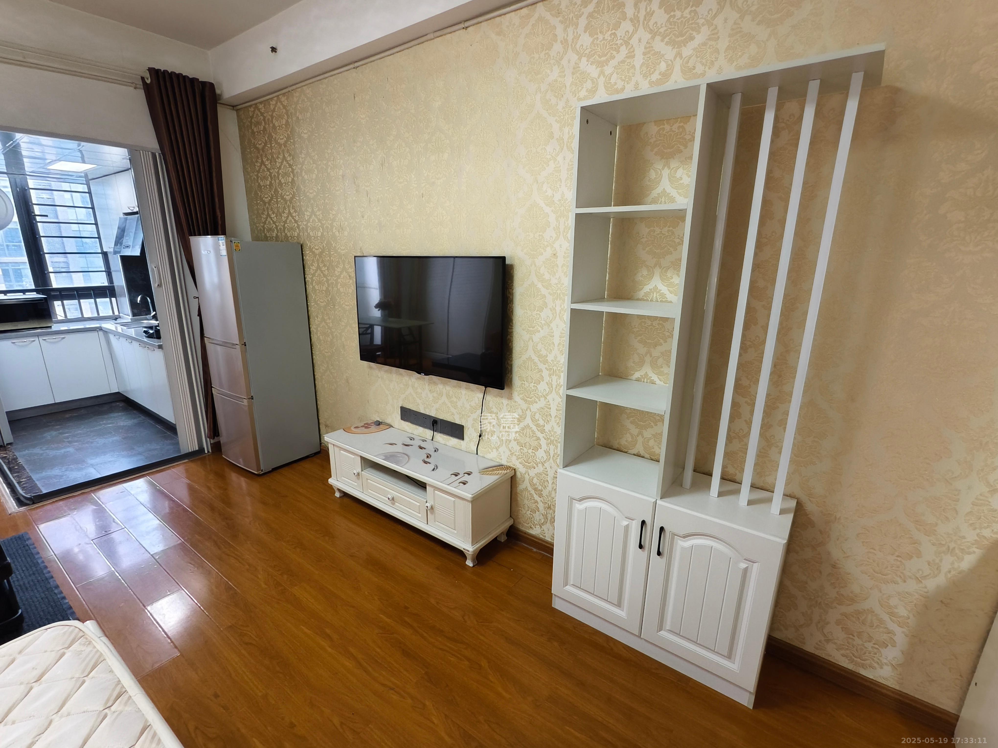 湘域相遇  1室1厅1卫   1800.00元/月室内图