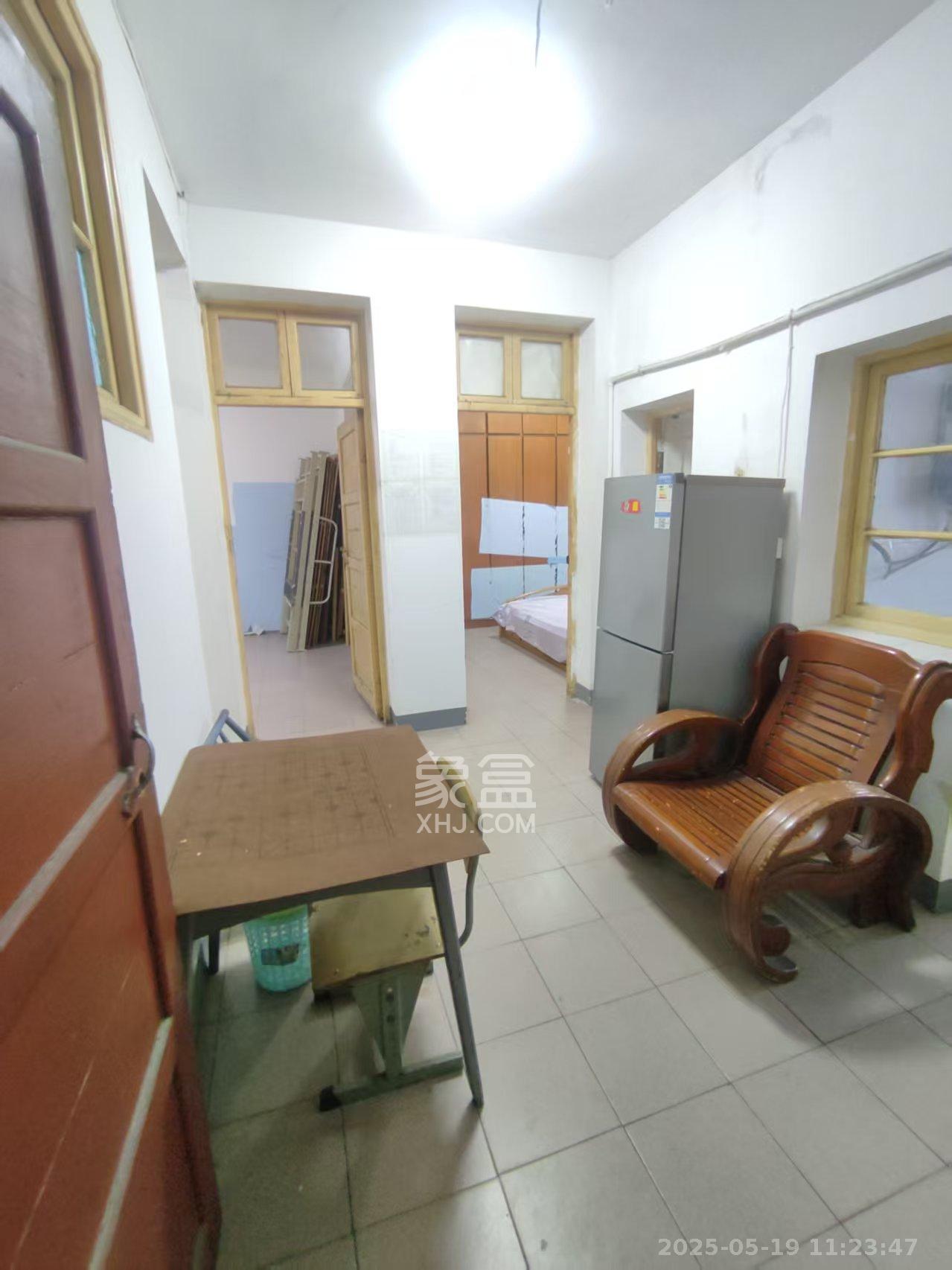 湖南省人民政府第一招待所宿舍(司马里34号) 3室1厅1卫 2000.0元/月 湖南省人民政府第一招待所宿舍(司马里34号) 3室1厅1卫 2000.0元/月室内图