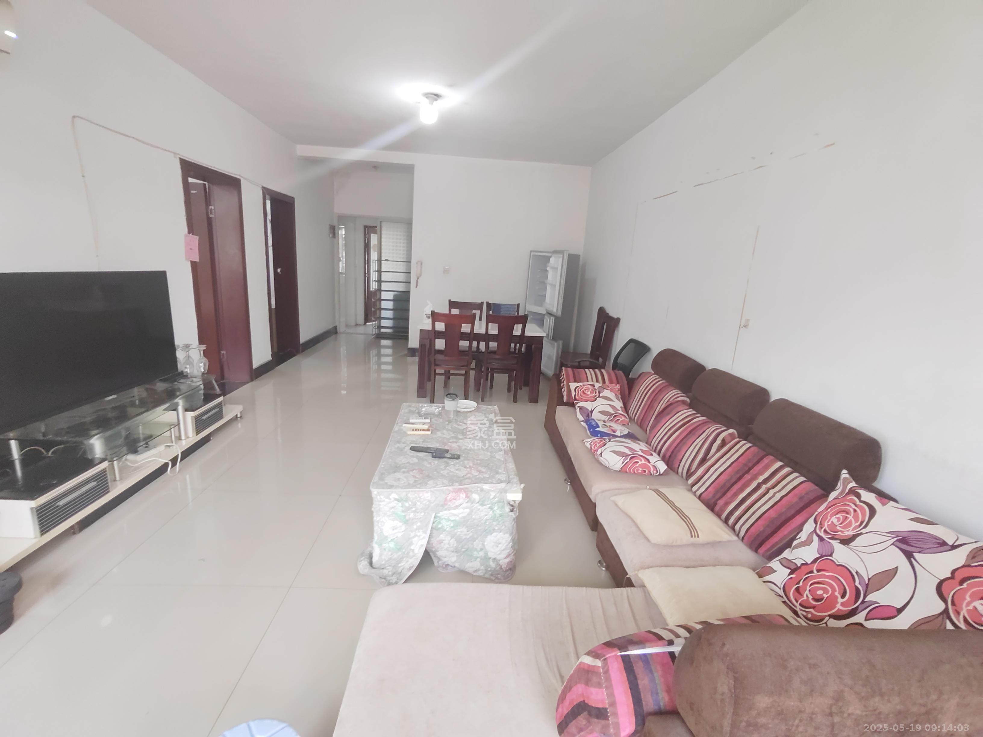 黄鹤小区4片 2室1厅1卫 1600.0元/月 黄鹤小区4片 2室1厅1卫 1600.0元/月室内图