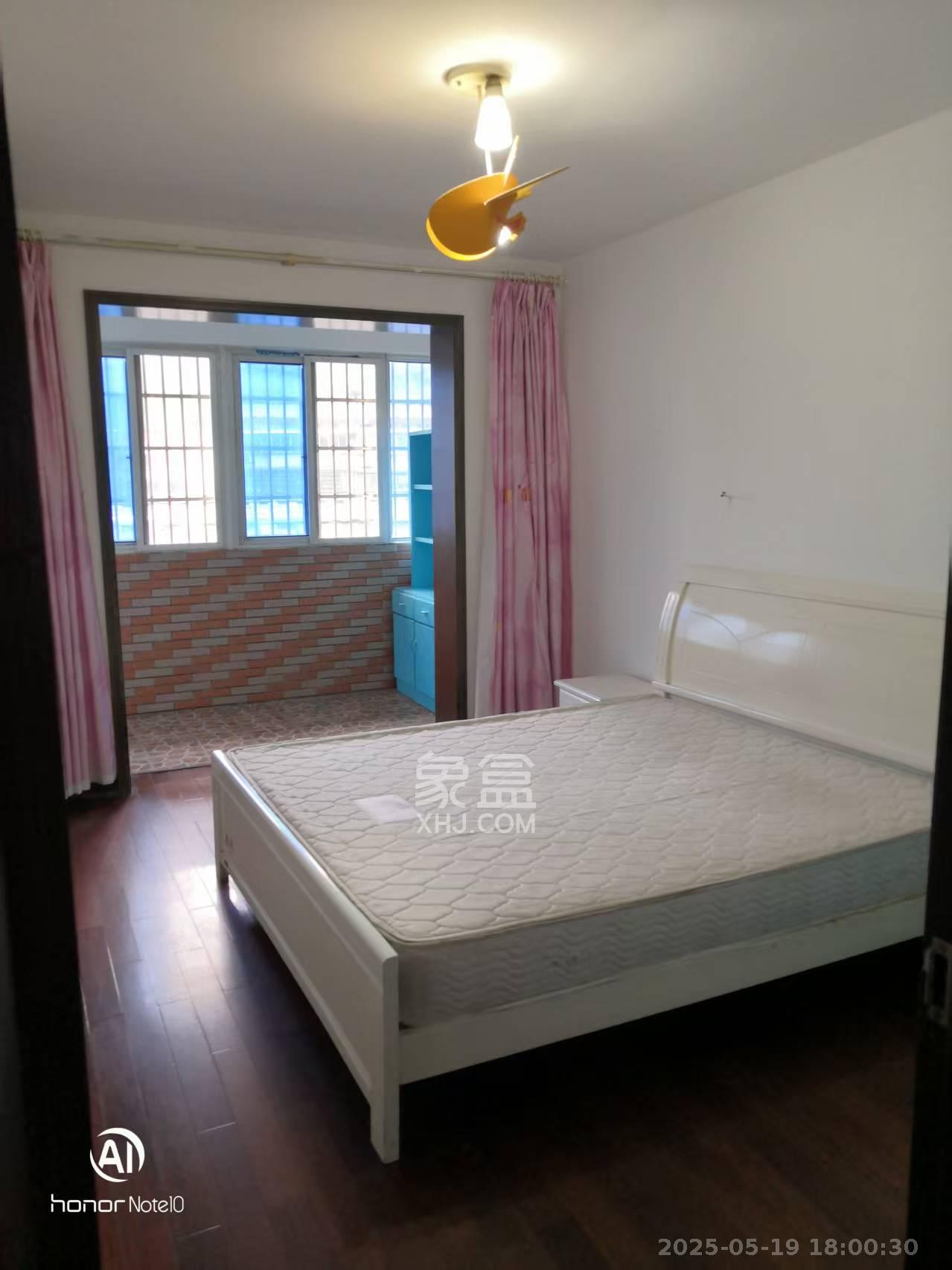 森宇佳园 1室2厅1卫 3100.0元/月 森宇佳园 1室2厅1卫 3100.0元/月室内图