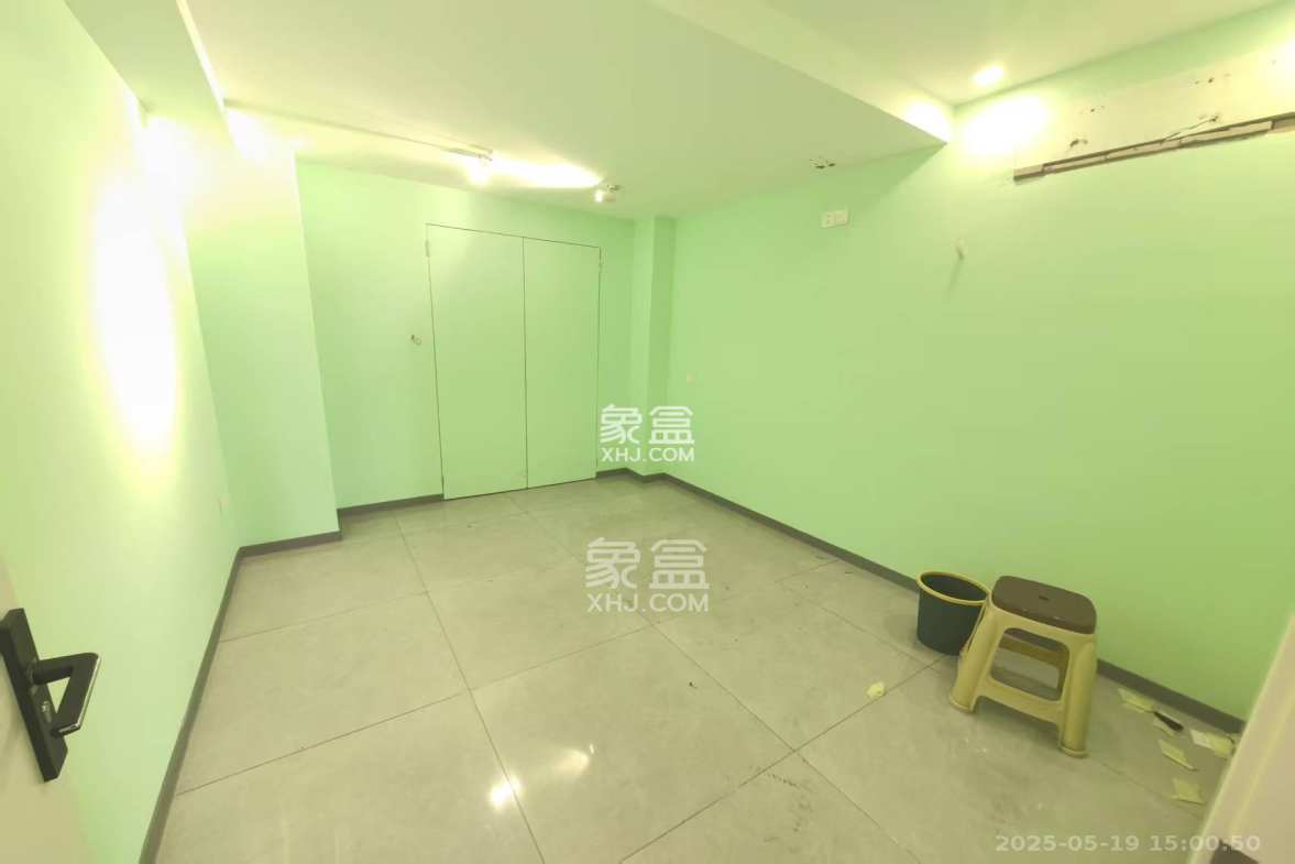 保利香槟国际  4室2厅1卫    4500.0元/月 保利香槟国际  4室2厅1卫    4500.0元/月室内图