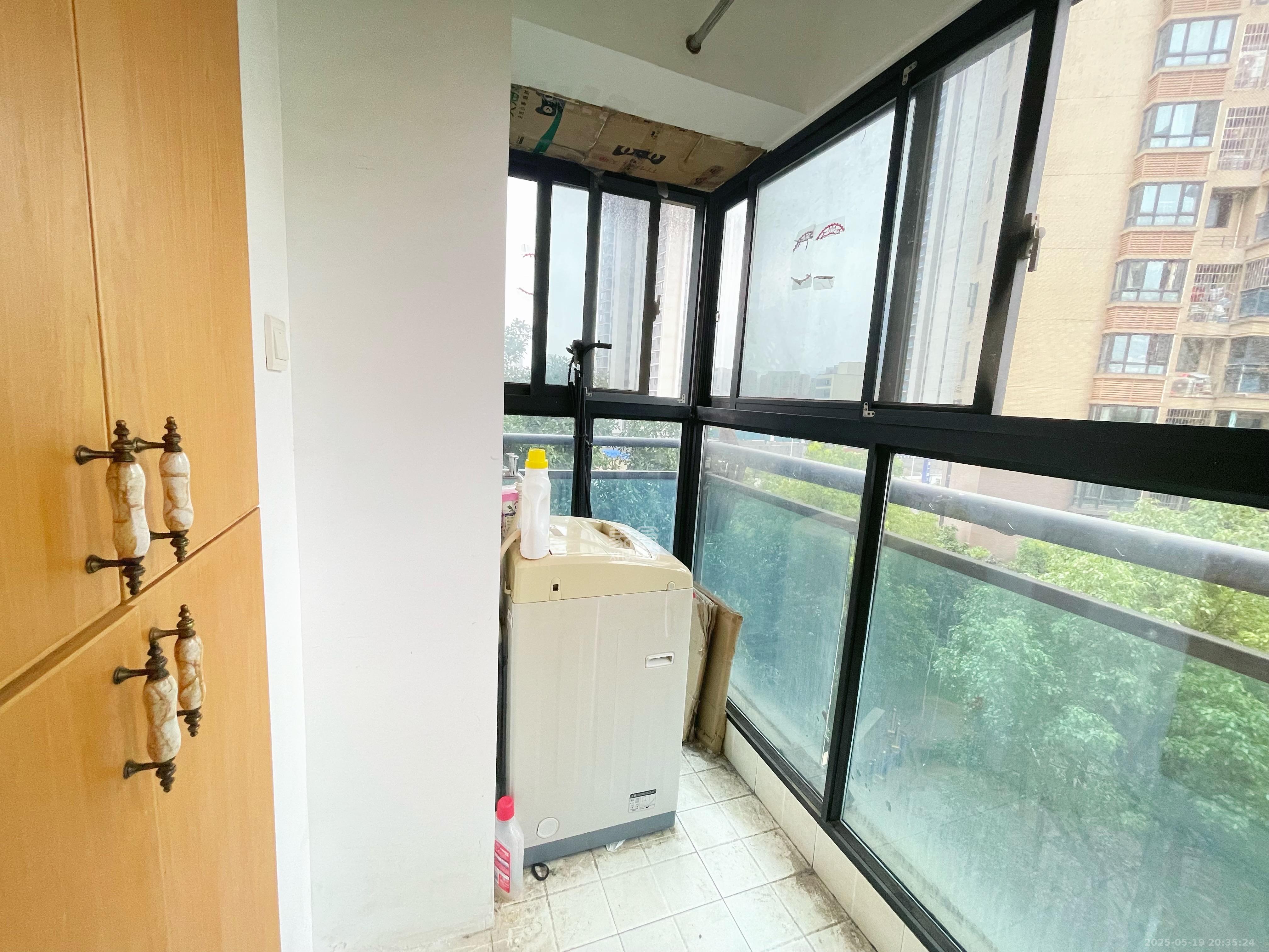 阿普阿布  1室1厅1卫   1900.00元/月室内图