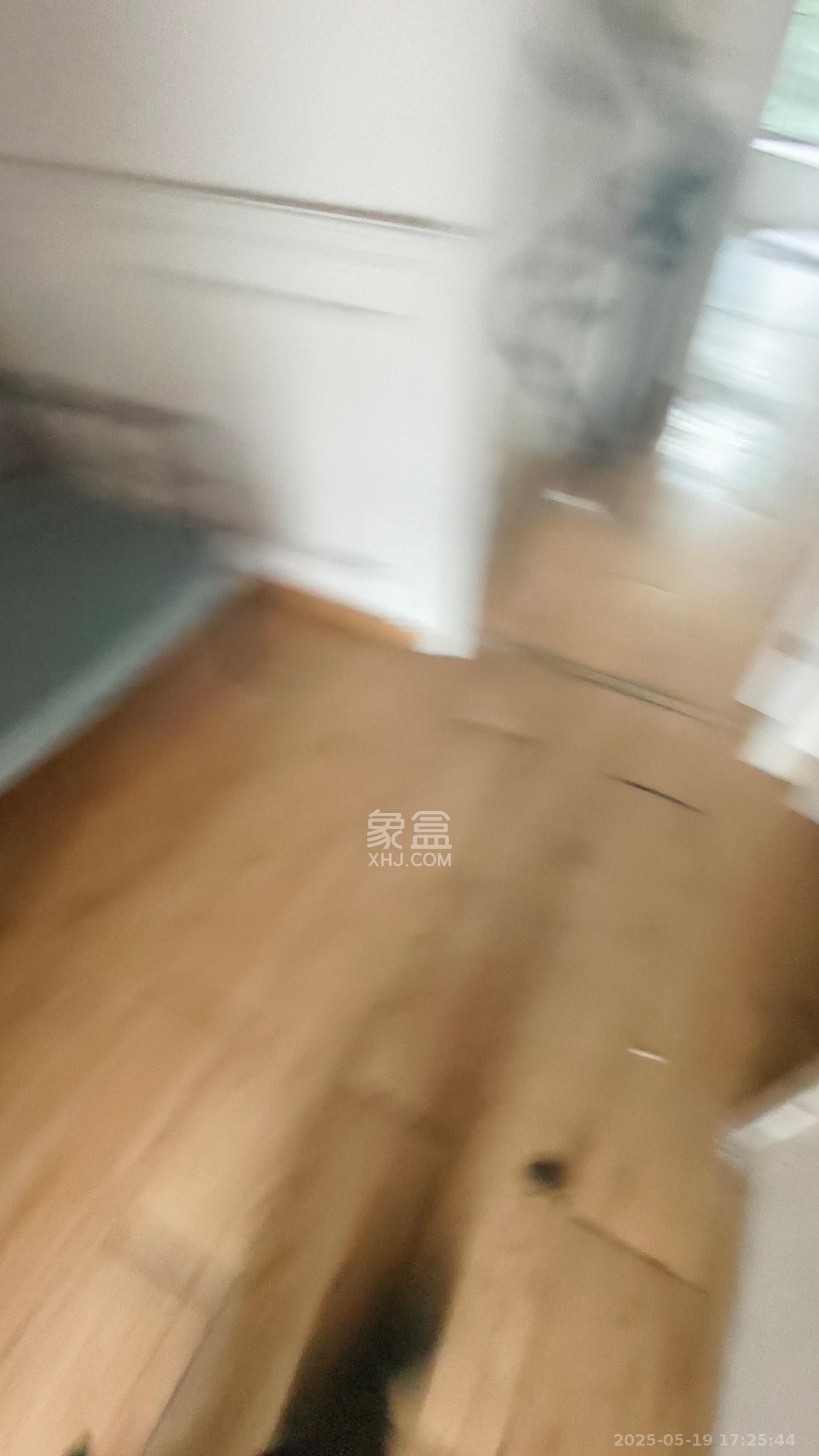 盈峰翠邸 5室2厅2卫 2600.0元/月 盈峰翠邸 5室2厅2卫 2600.0元/月室内图