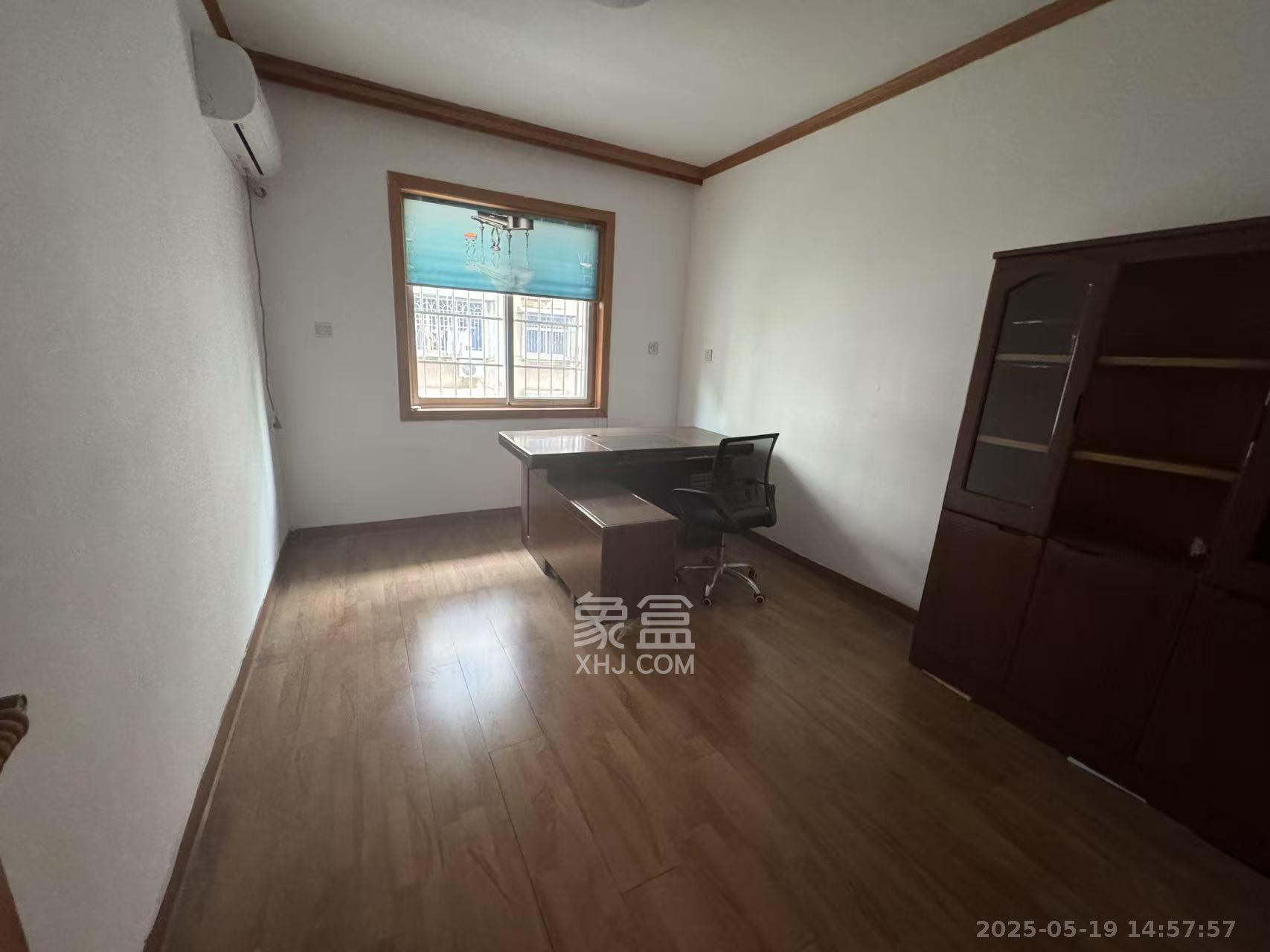 富都花园 3室2厅1卫 1600.0元/月 富都花园 3室2厅1卫 1600.0元/月室内图