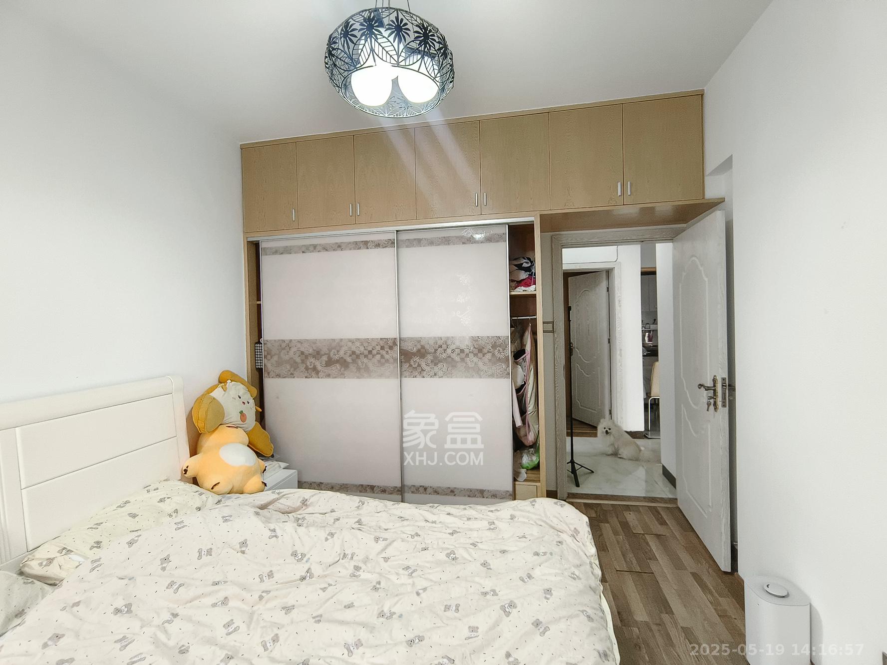 盛地尊域 3室2厅1卫 57.8万 盛地尊域 3室2厅1卫 57.8万卧室