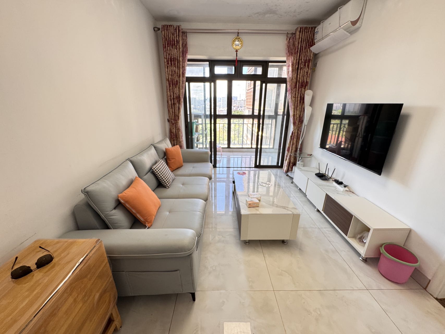 国贸城市花园 1室1厅1卫 95.0万 国贸城市花园 1室1厅1卫 95.0万客厅