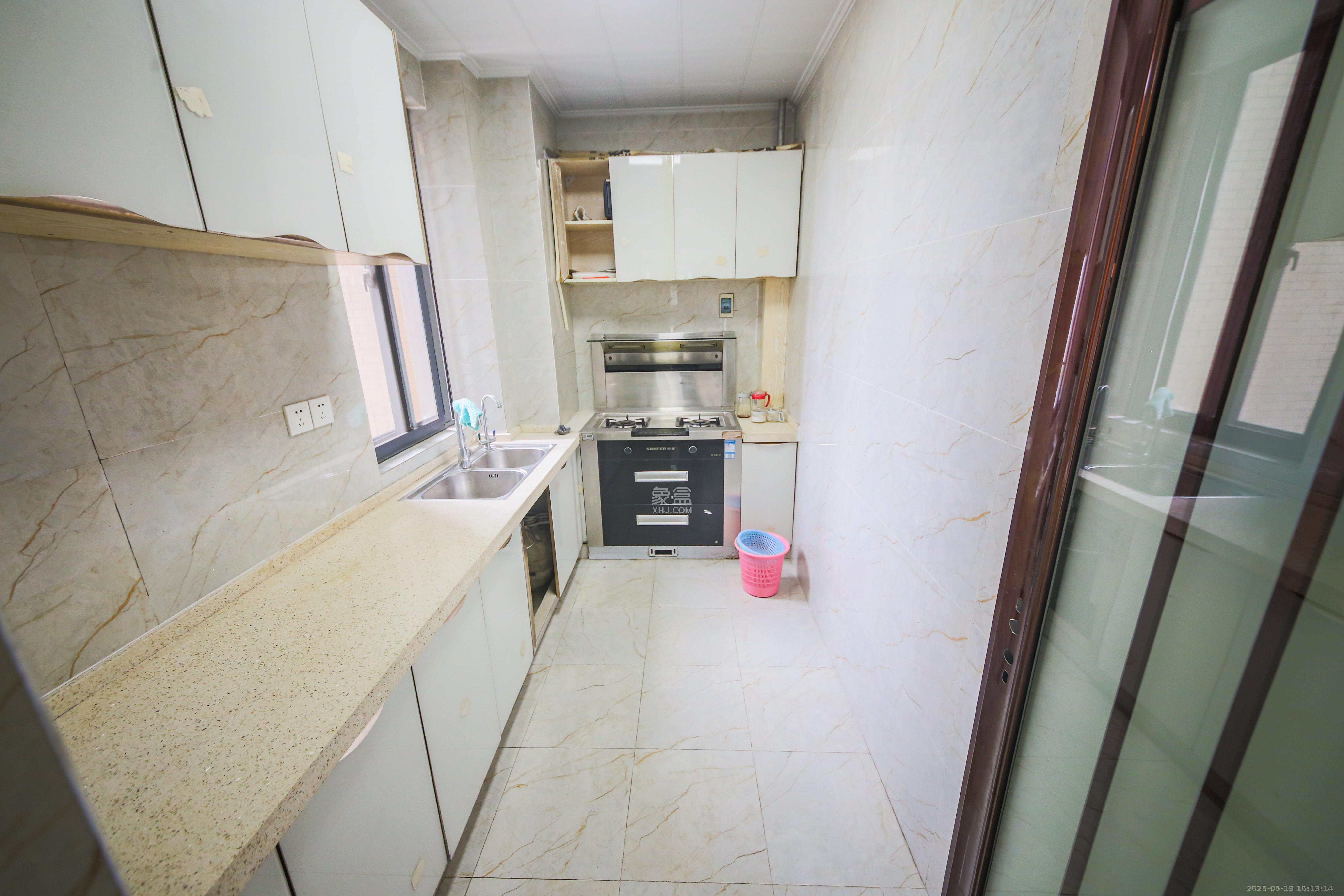 鑫远御文台一期 4室2厅2卫 130.0万 鑫远御文台一期 4室2厅2卫 130.0万厨房