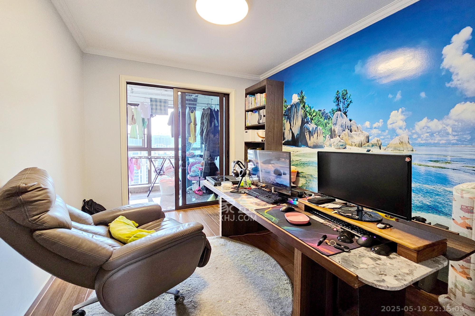 明昇壹城(明昇时代广场)二期  4室2厅2卫    229.0万 明昇壹城(明昇时代广场)二期  4室2厅2卫    229.0万卧室