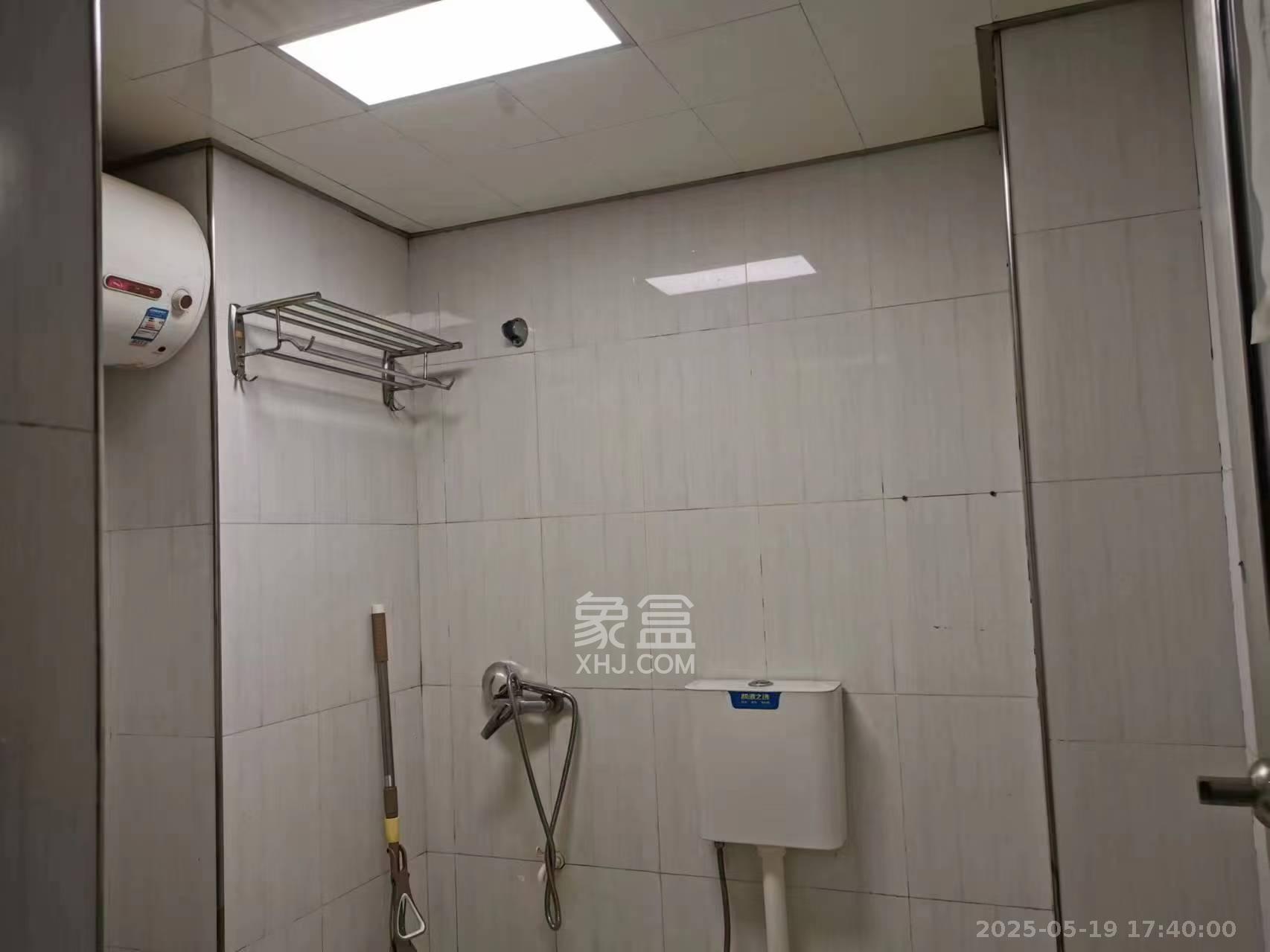 人瑞潇湘国际 1室0厅0卫 1600.0元/月 人瑞潇湘国际 1室0厅0卫 1600.0元/月室内图