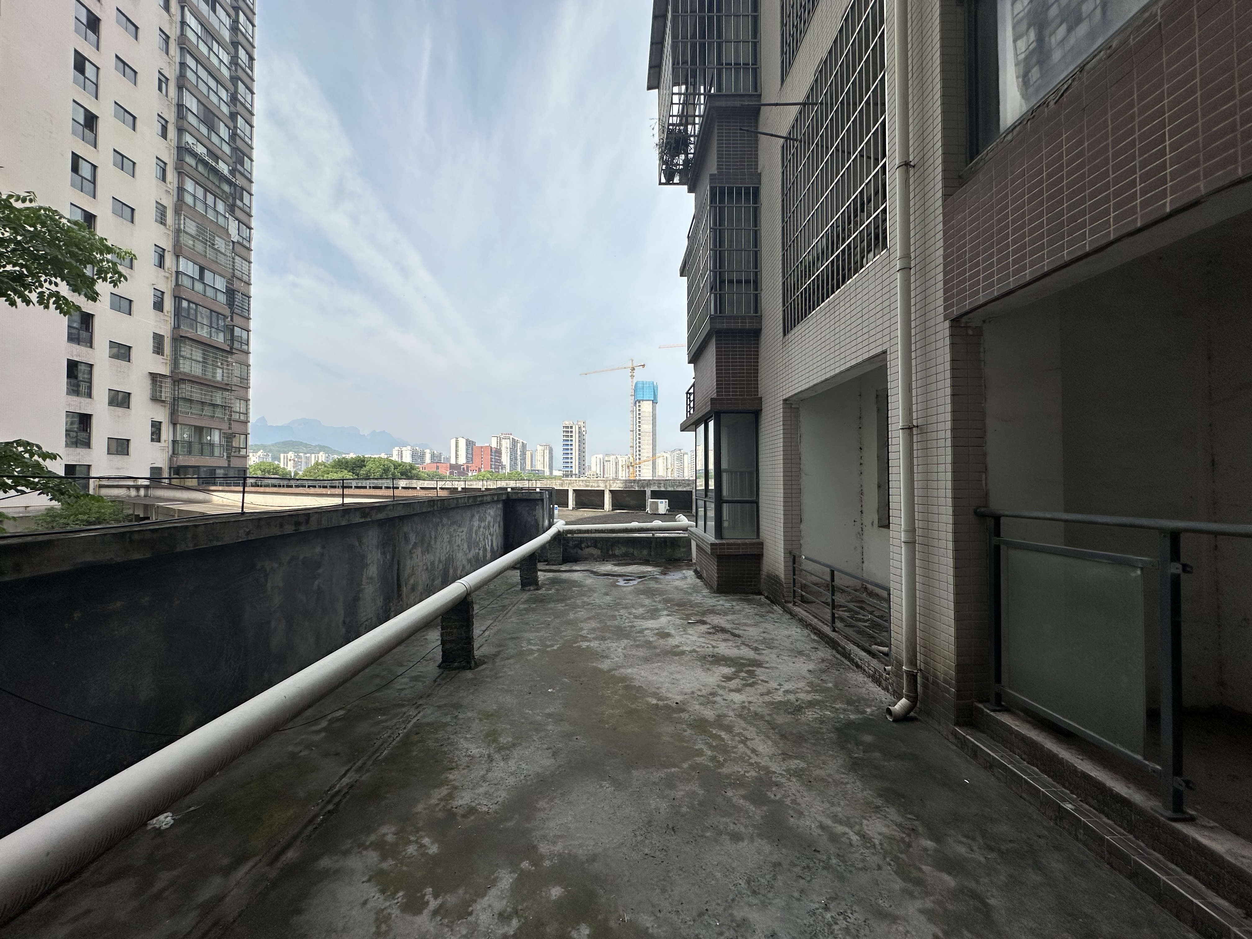 锦绣边城  3室2厅2卫   62.80万
