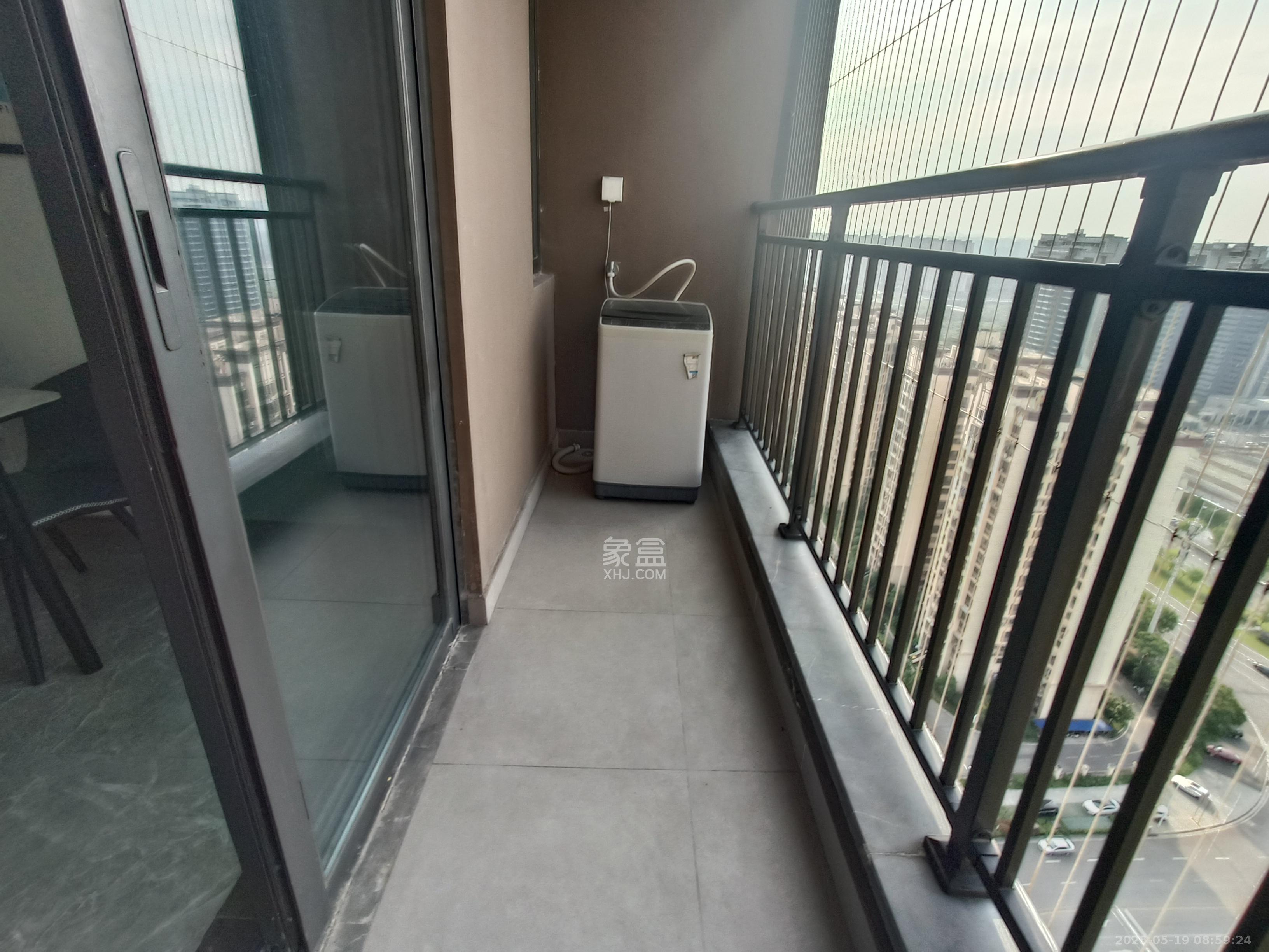 越秀亲爱里  4室2厅2卫   3200.00元/月室内图