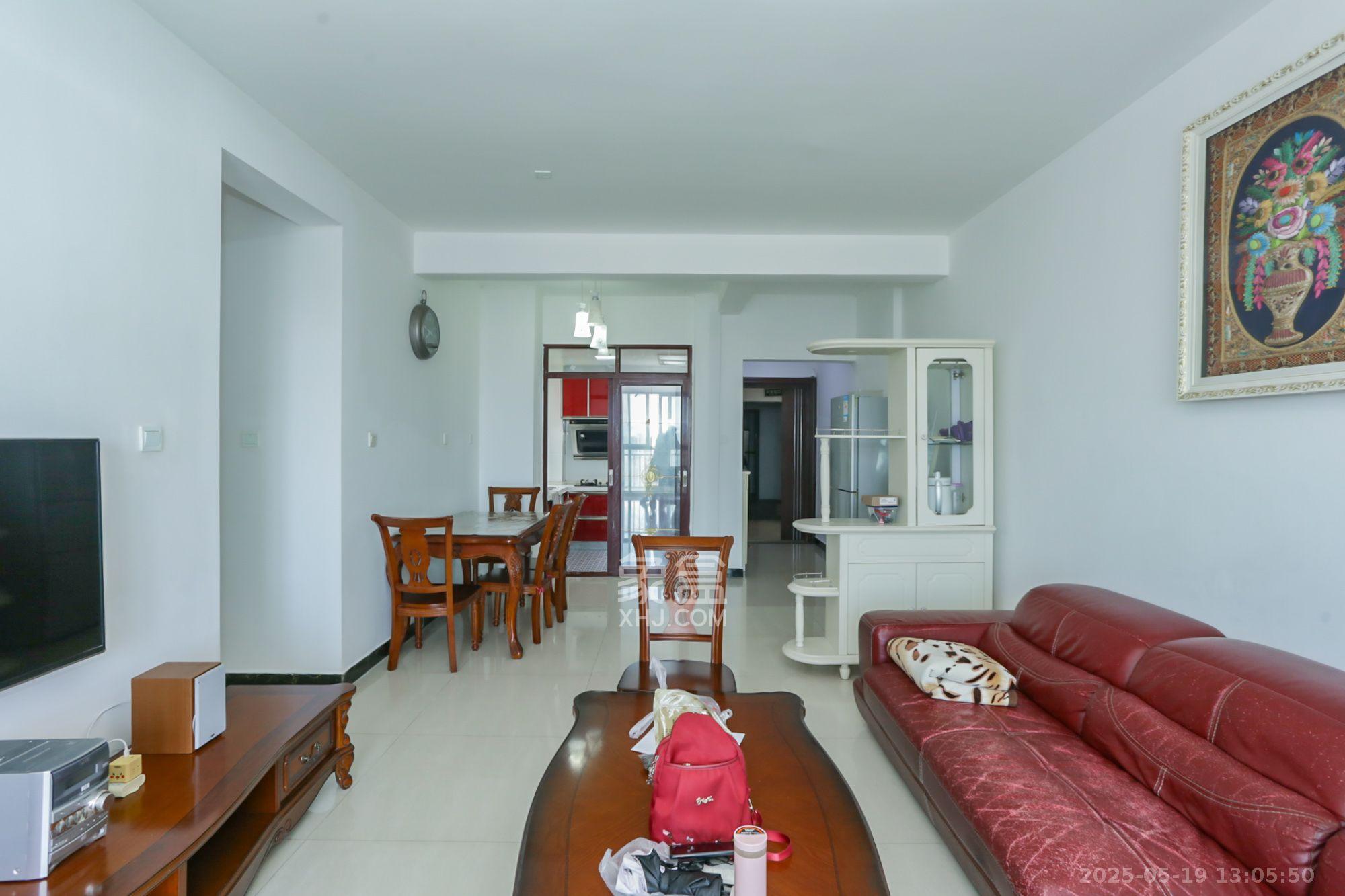 莱茵城 3室2厅1卫 2200.0元/月 莱茵城 3室2厅1卫 2200.0元/月室内图