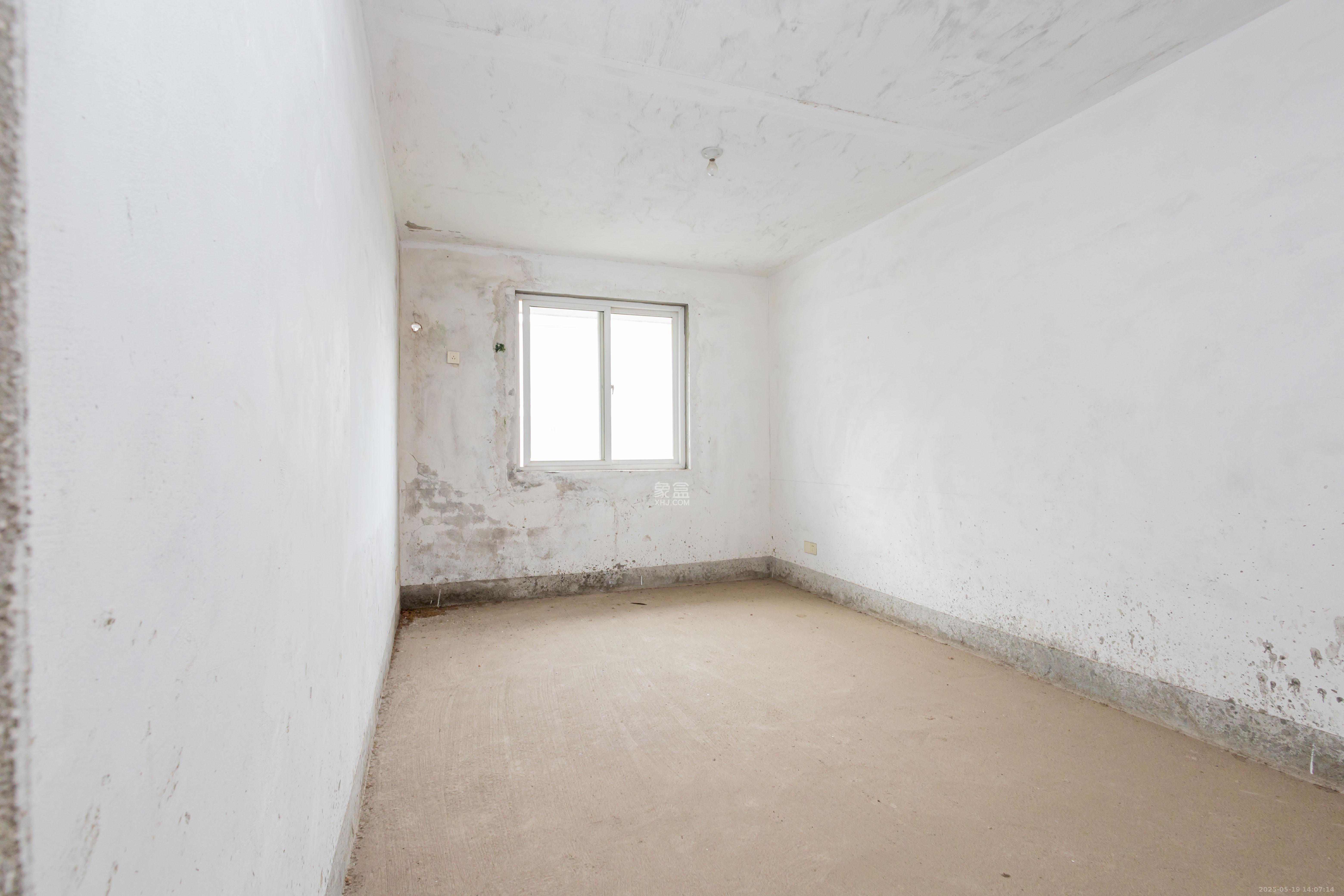 方略学府佳境 3室2厅2卫 49.8万 方略学府佳境 3室2厅2卫 49.8万卧室