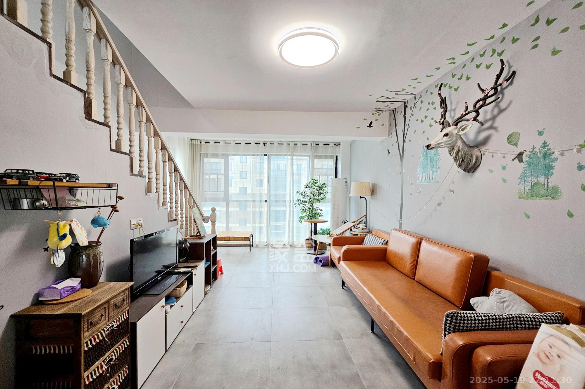 三江花中城 4室2厅2卫 89.9万 三江花中城 4室2厅2卫 89.9万客厅