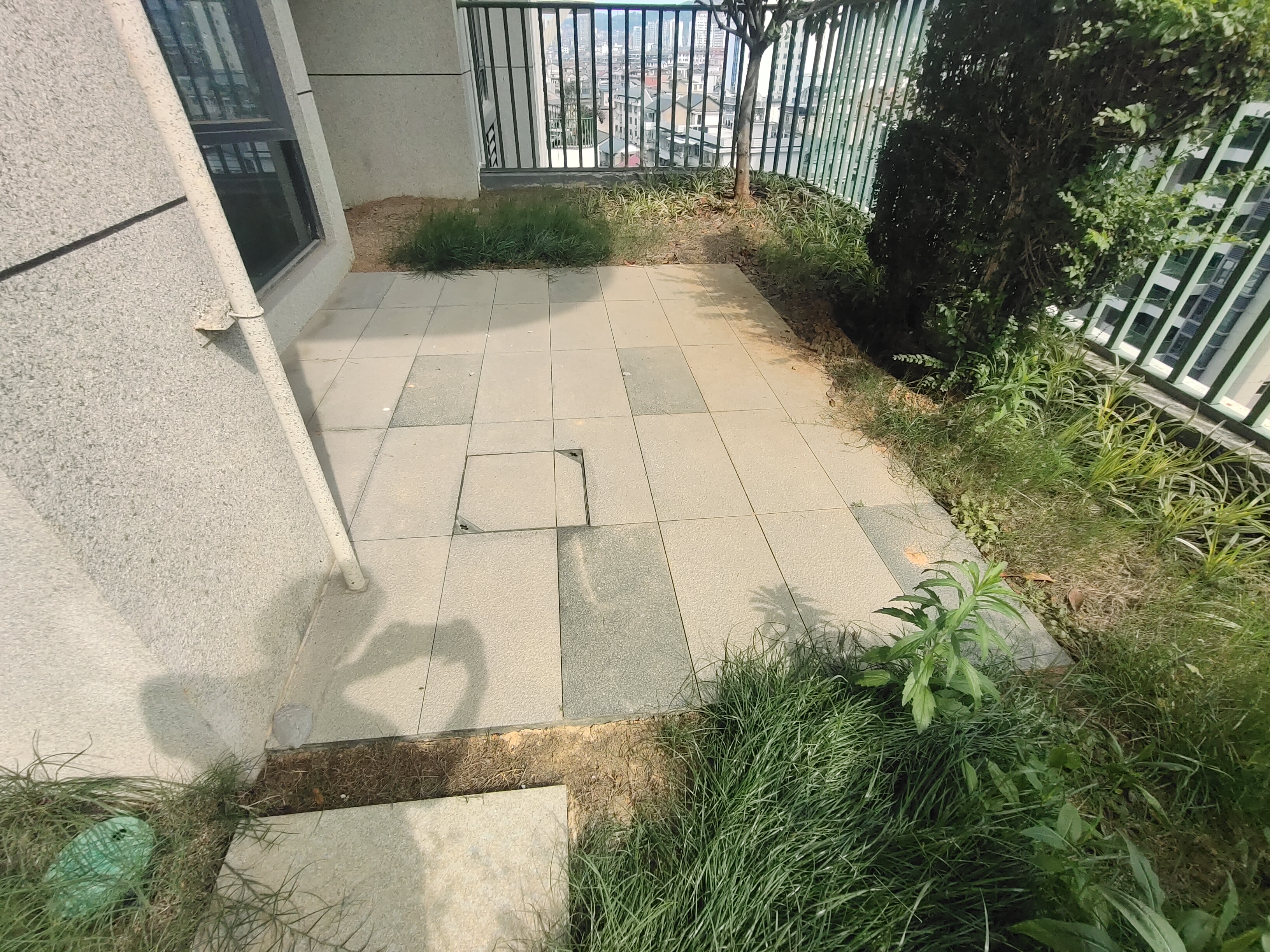 福天古庸院子  4室2厅2卫   95.00万客厅