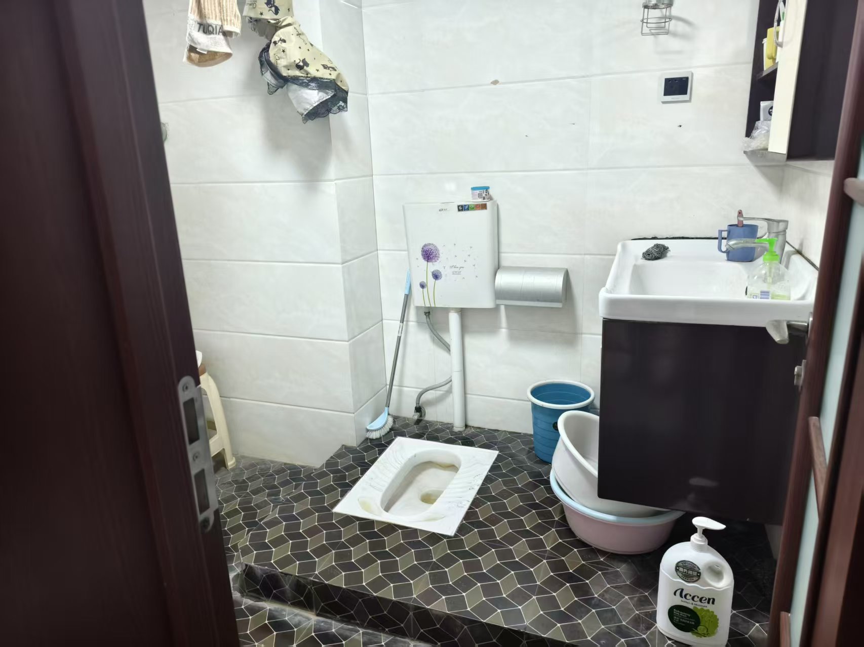 宇建城市花园 1室0厅0卫 1700.0元/月 宇建城市花园 1室0厅0卫 1700.0元/月室内图