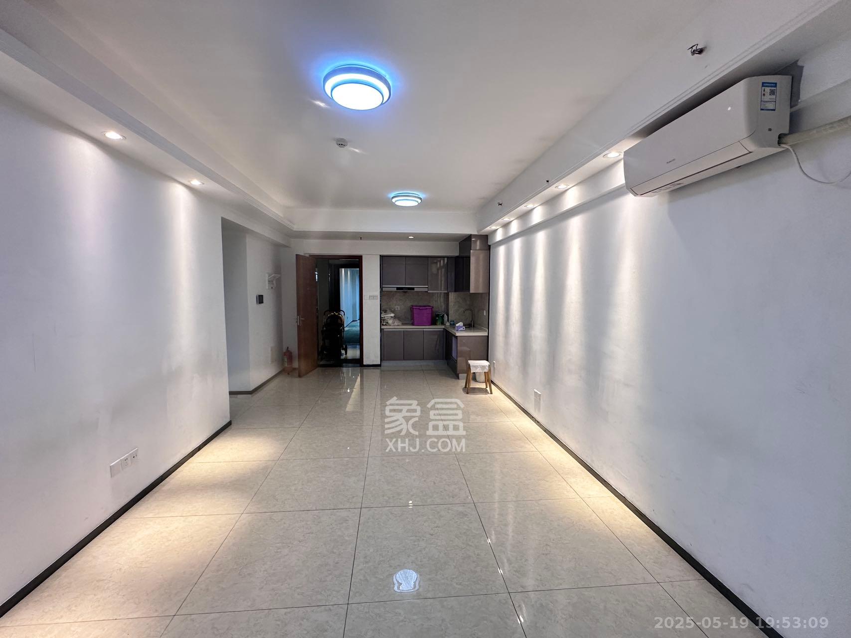 德思勤城市广场(宝格丽公寓) 1室1厅1卫 3800.0元/月 德思勤城市广场(宝格丽公寓) 1室1厅1卫 3800.0元/月室内图