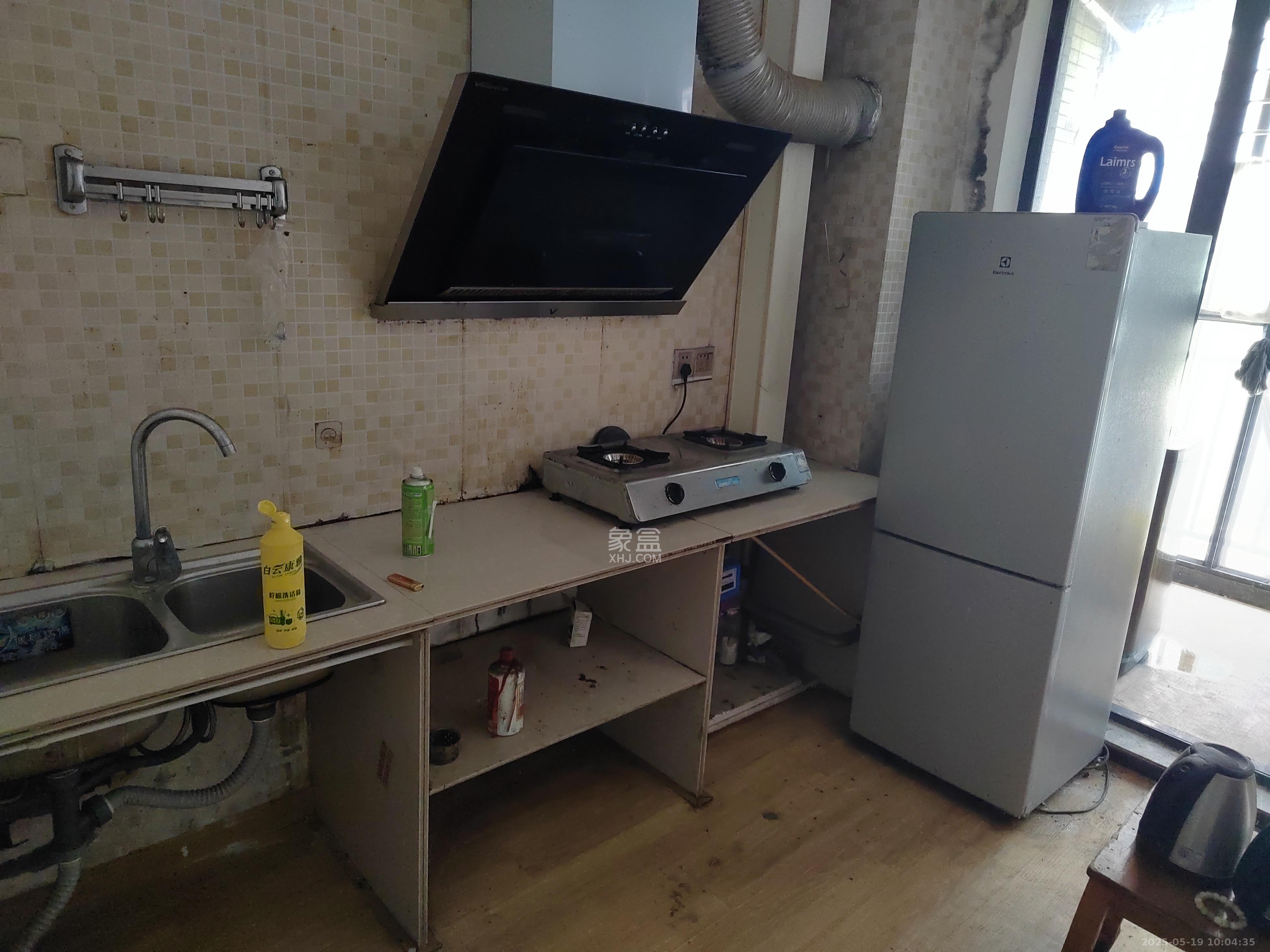 中信文化广场(中信新城二期) 3室2厅1卫 1800.0元/月 中信文化广场(中信新城二期) 3室2厅1卫 1800.0元/月室内图