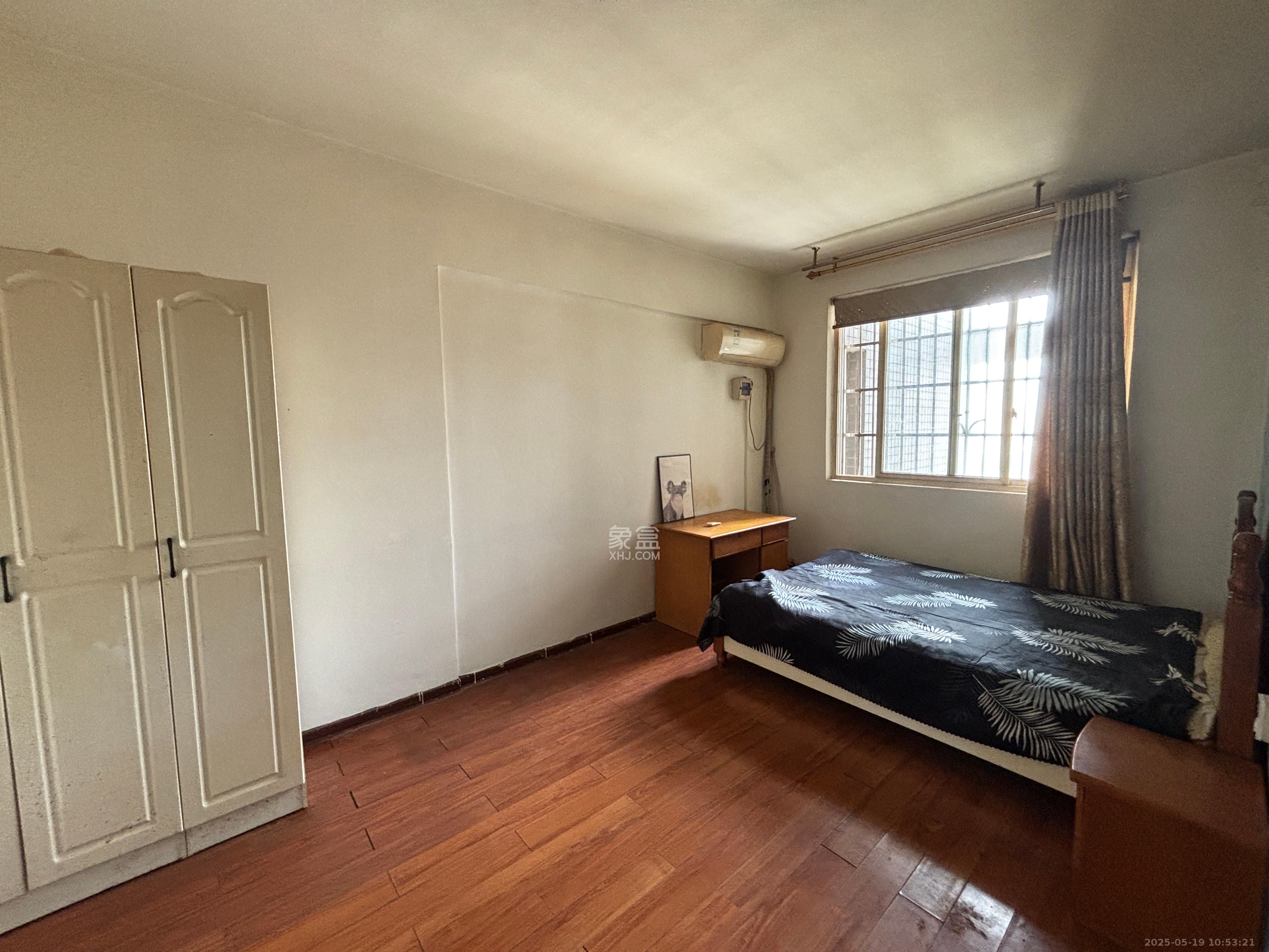 星沙教师公寓 1室1厅1卫 700.0元/月 星沙教师公寓 1室1厅1卫 700.0元/月室内图