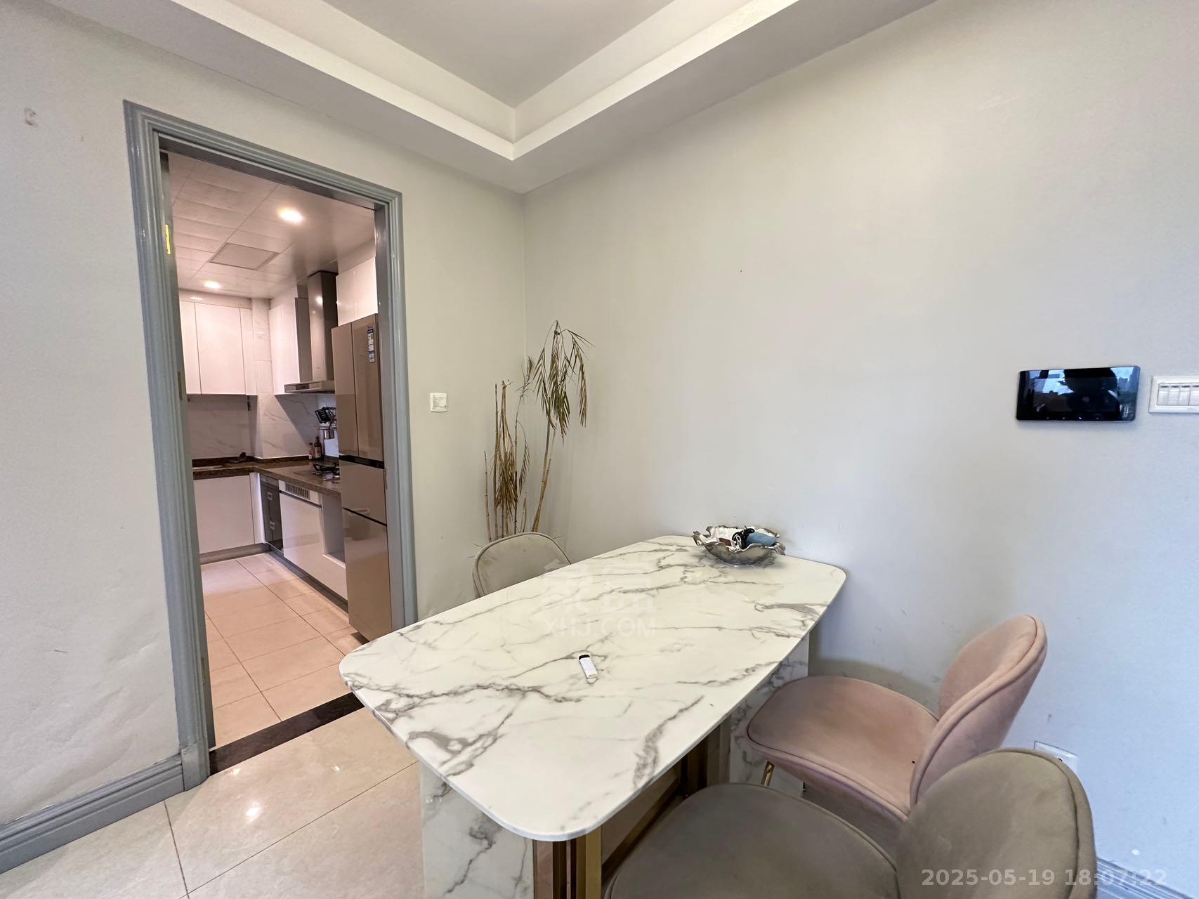 恒大华府 3室2厅2卫 3200.0元/月 恒大华府 3室2厅2卫 3200.0元/月室内图