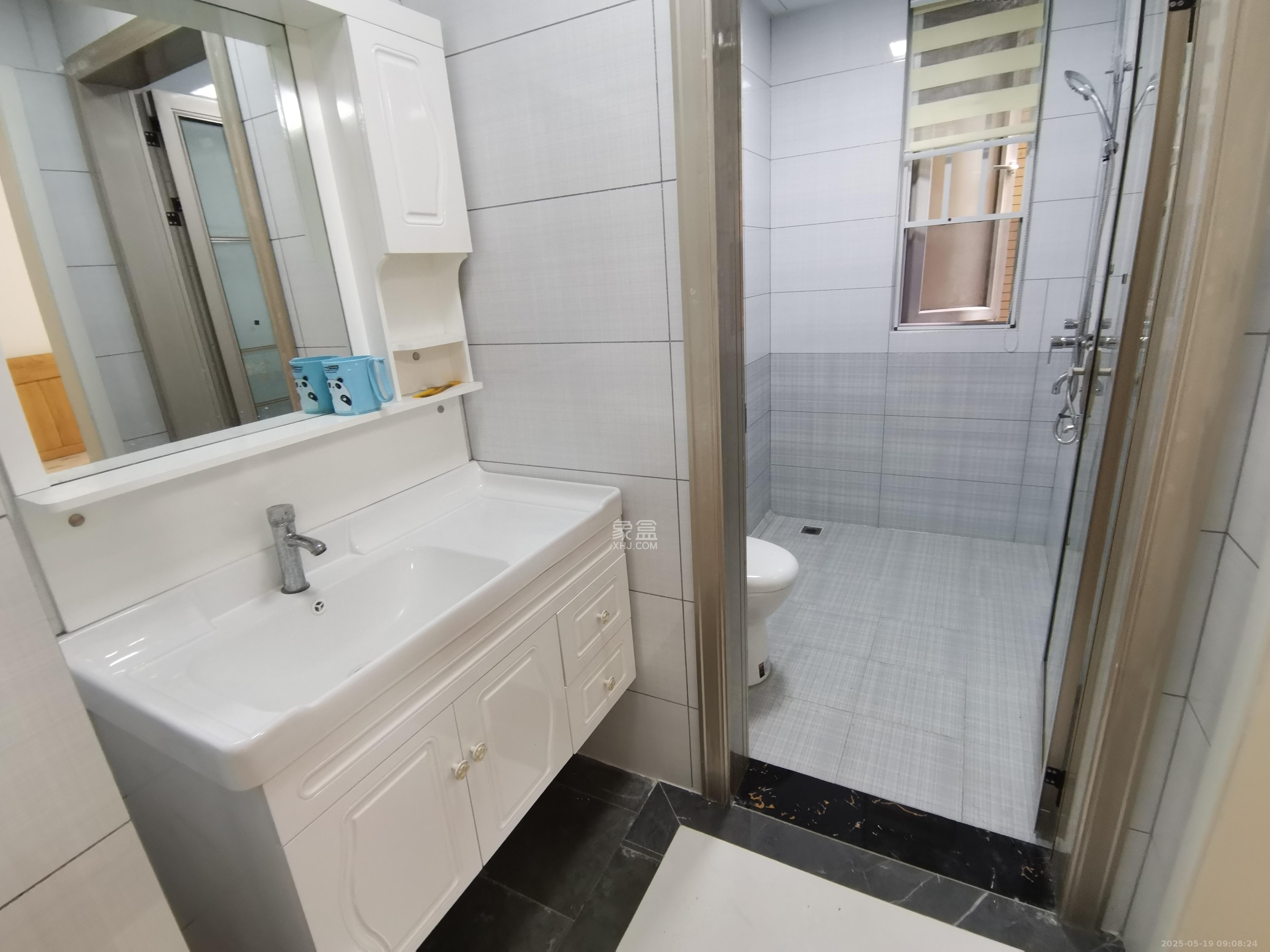 金地格林公馆  3室2厅1卫    2600.0元/月 金地格林公馆  3室2厅1卫    2600.0元/月室内图