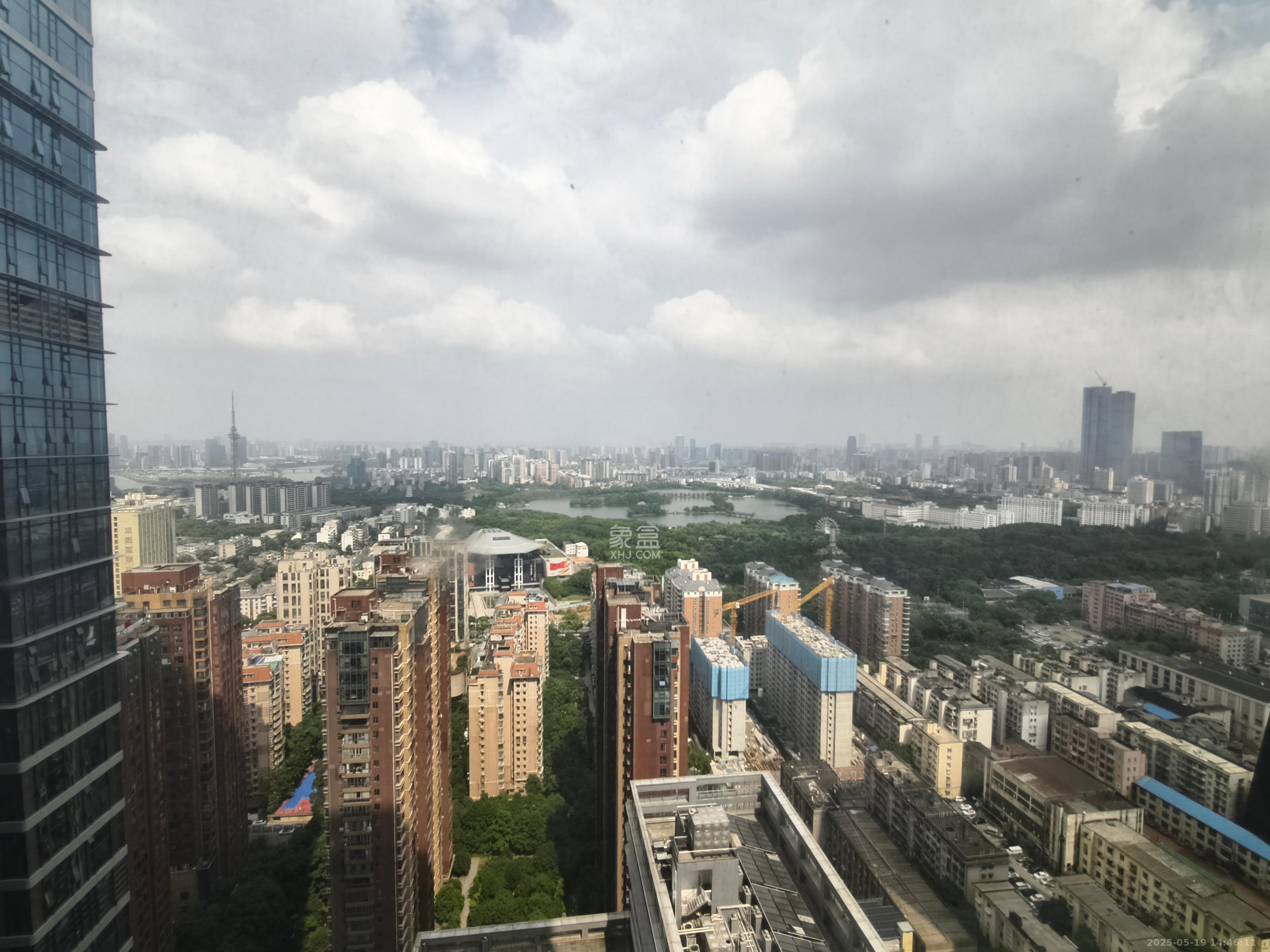 华远华时代  3室1厅1卫   3000.00元/月室内图1