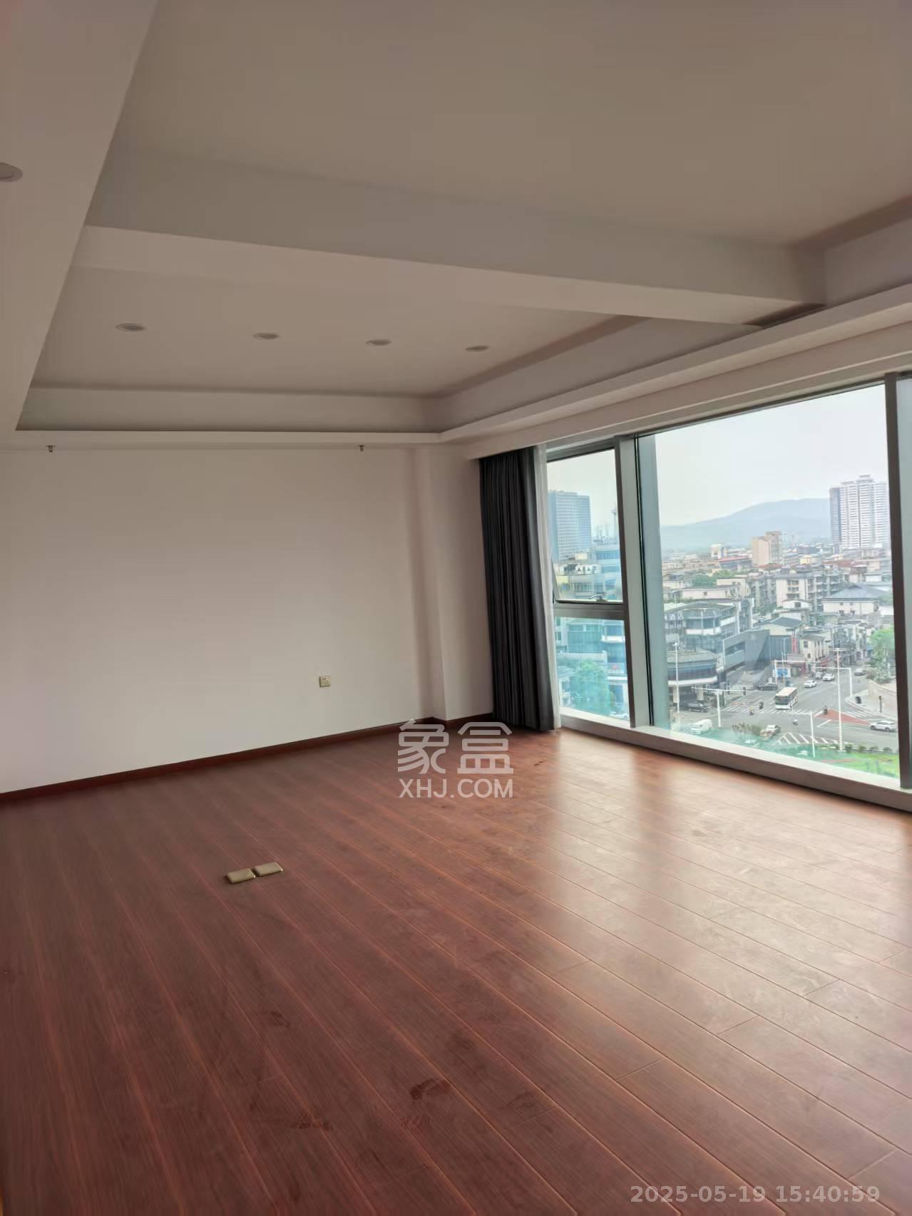 天心白沙里  1室1厅1卫    2800.0元/月 天心白沙里  1室1厅1卫    2800.0元/月室内图