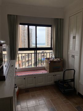 和风江岸  3室2厅1卫    220.0万