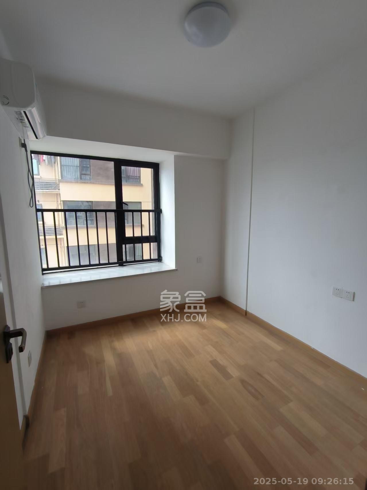 合能枫丹丽舍(柏悦名苑) 4室2厅0卫 2400.0元/月 合能枫丹丽舍(柏悦名苑) 4室2厅0卫 2400.0元/月室内图